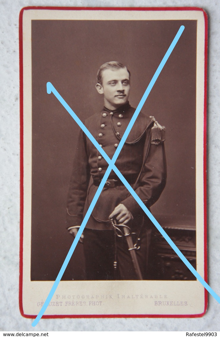 Photo ABL Officier Armée Belge Van Ieper Circa 1877 Belgische Leger Militaria Photographe Geruzet Bruxelles Sabre Sword - Anciennes (Av. 1900)