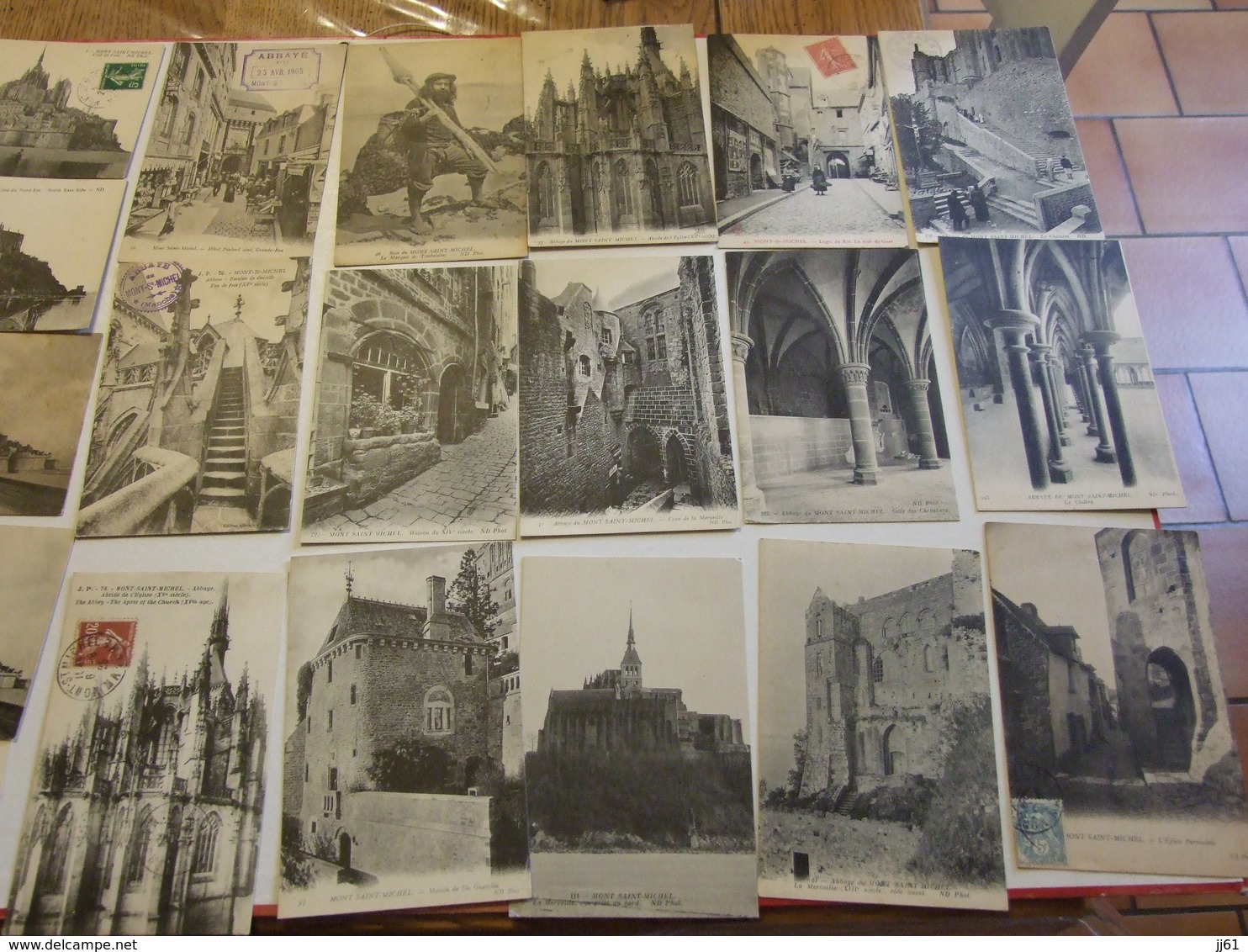 MONT SAINT MICHEL COLLECTION 357 CARTES POSTALES 235 CPA 12 CPSM 1 BOITE FER DE LA MERE POULARD 11 CARNETS LIVRES37 SCAN