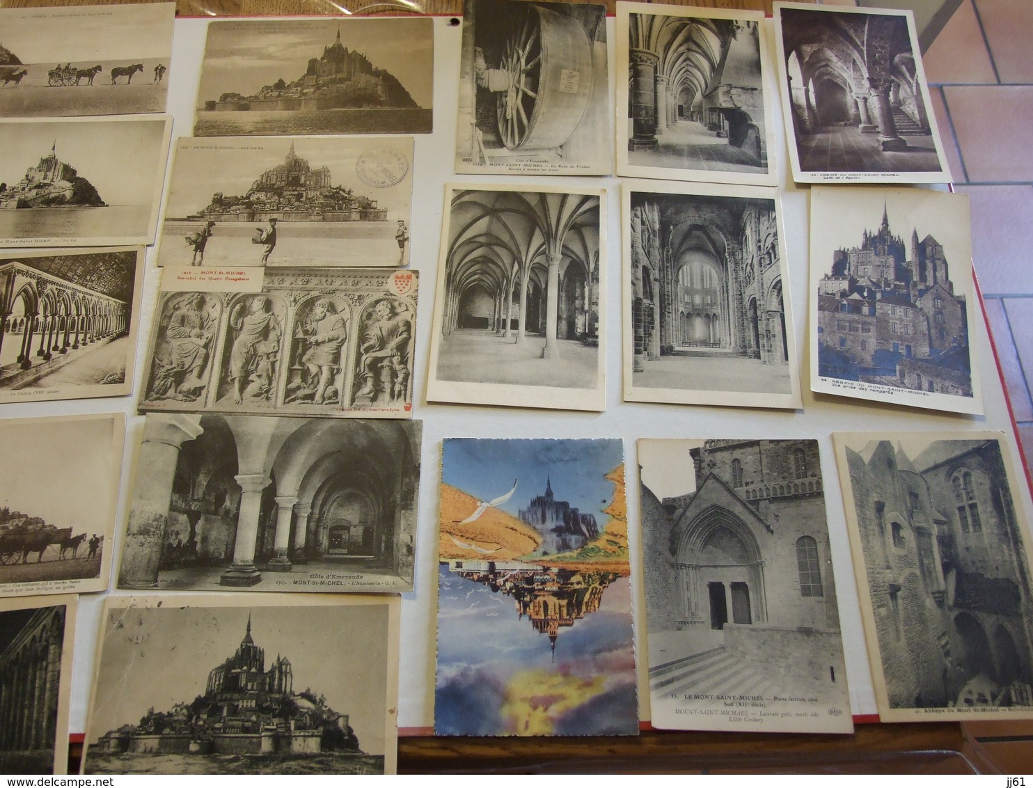 MONT SAINT MICHEL COLLECTION 357 CARTES POSTALES 235 CPA 12 CPSM 1 BOITE FER DE LA MERE POULARD 11 CARNETS LIVRES37 SCAN