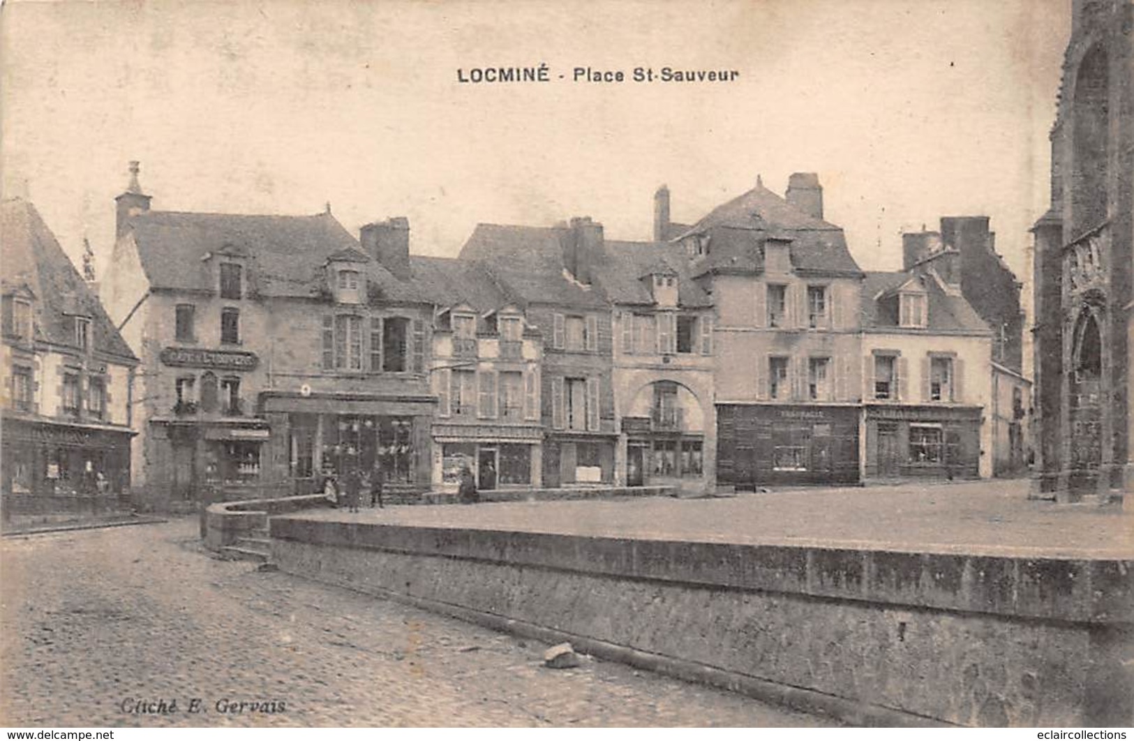 Locminé       56         Place Saint Sauveur      (voir Scan) - Locmine