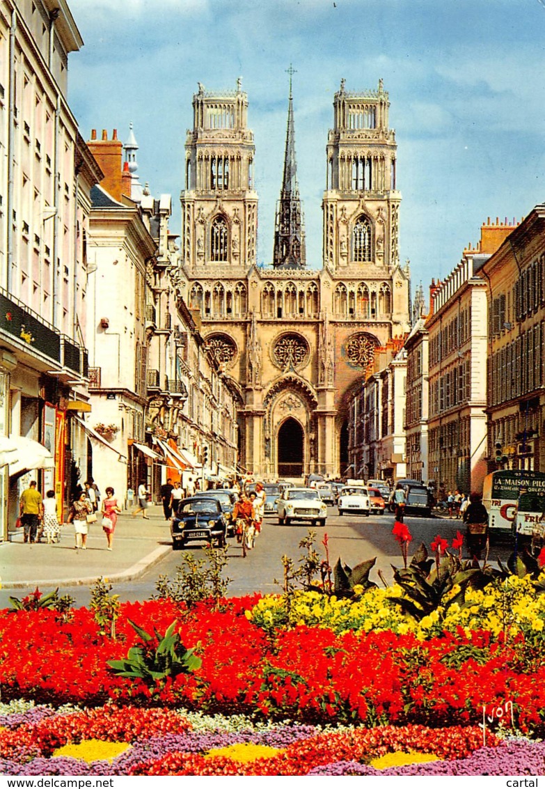 CPM - 45 - ORLEANS - Rue Jeanne-d'Arc Et La Cathédrale Sainte-Croix - Orleans