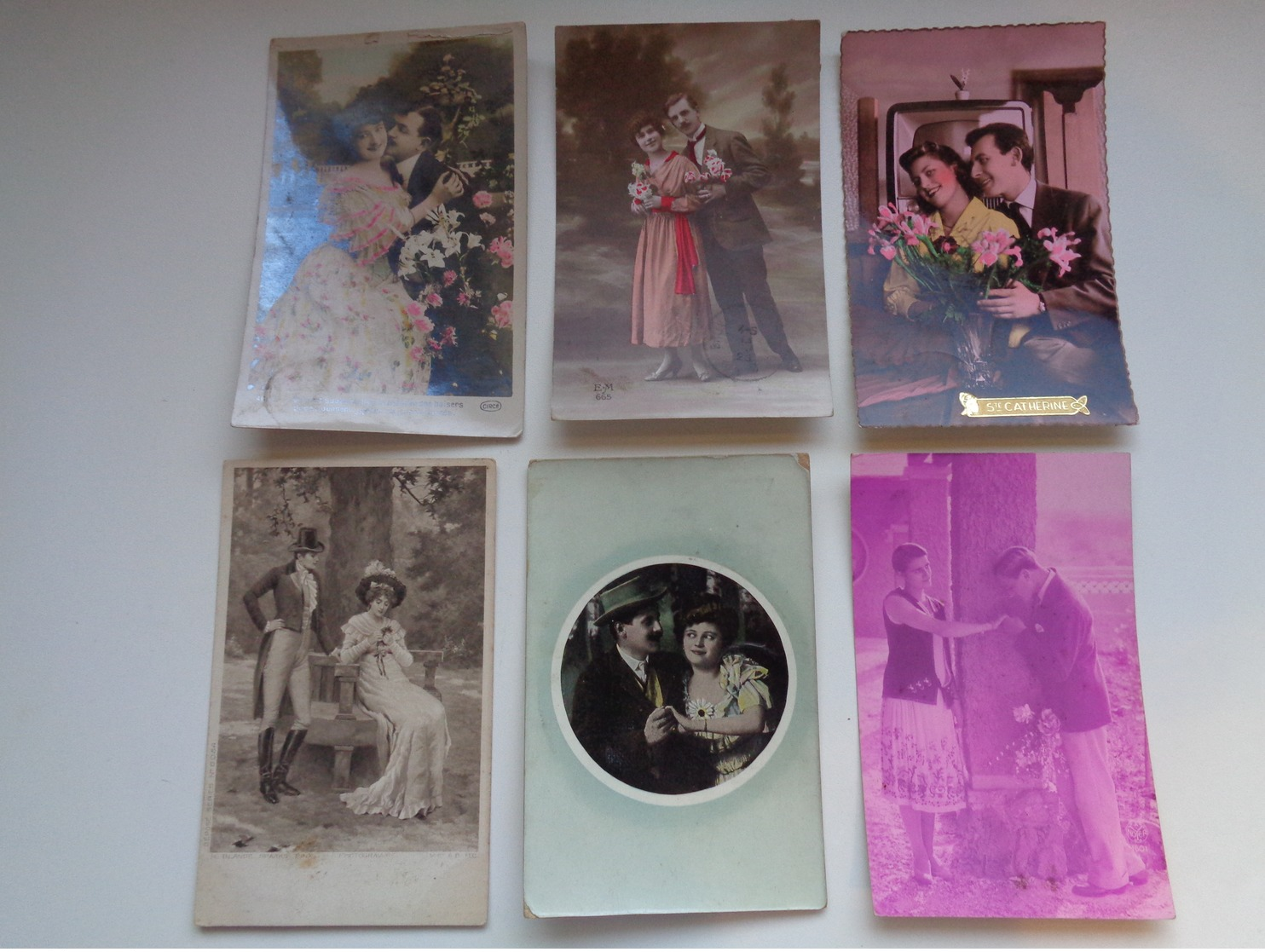 Beau lot de 60 cartes postales de fantaisie  couples  couple    Mooi lot van 60 postkaarten fantasie  koppel - 60 scans