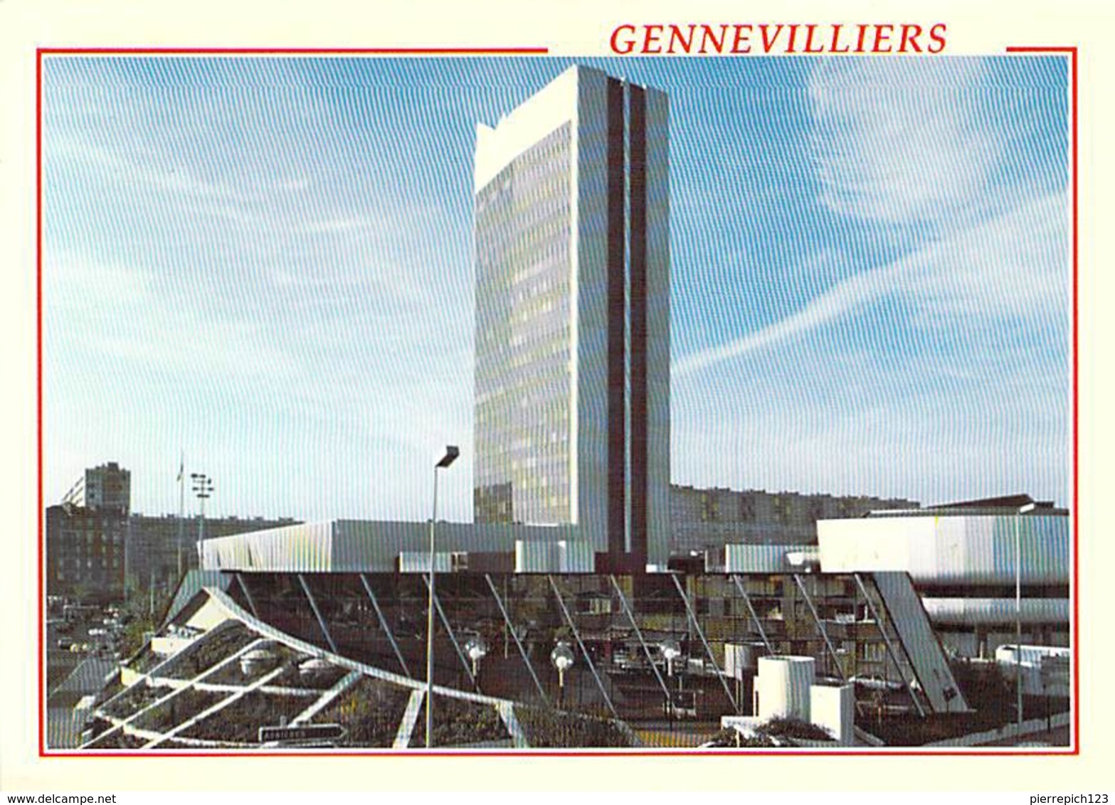 92 - Gennevilliers - La Salle Des Fêtes - Le Conservatoire De Musique - L'Hôtel De Ville - Le Centre Administratif - Gennevilliers