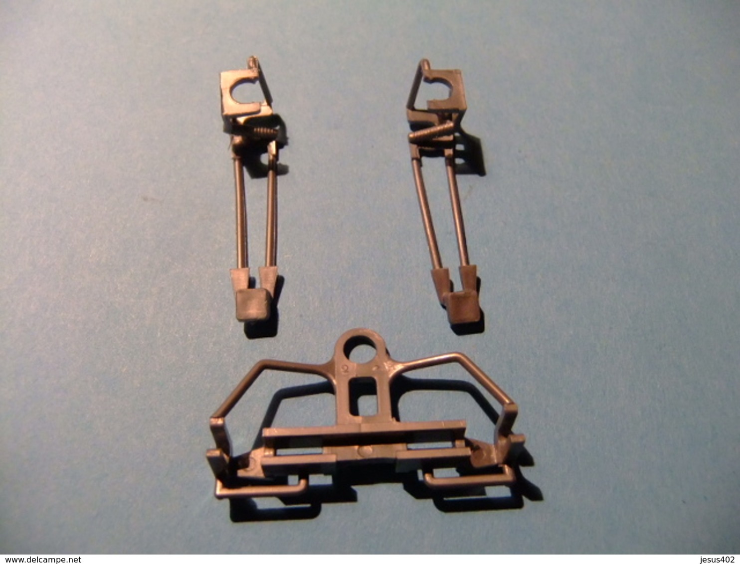 SCALEXTRIC FERRARI 156 F 1  ACCESORIO Suspensiones - Accesorios