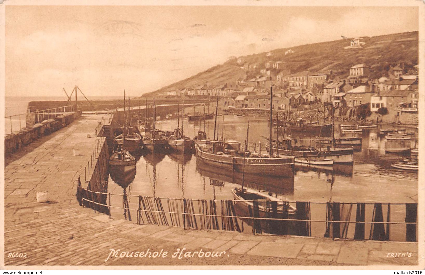 MOUSEHOLE HARBOUR ~ AN OLD POSTCARD #9C42 - Other & Unclassified