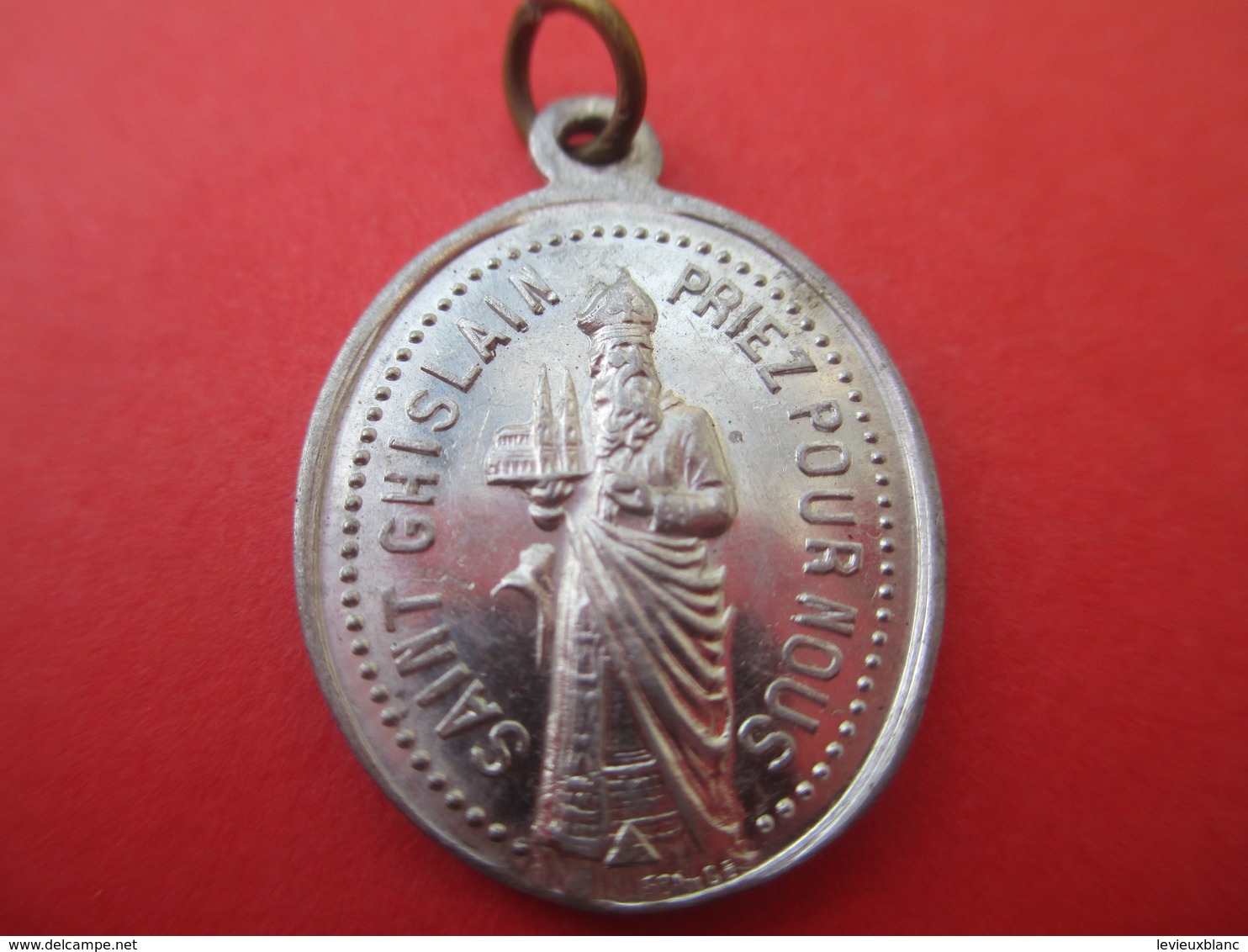 Petite Médaille Religieuse Ancienne/Saint Ghislain Priez Pour Nous/Vénéré à HELLEMMES- Lille/Aluminium/XXéme      CAN593 - Religion & Esotericism