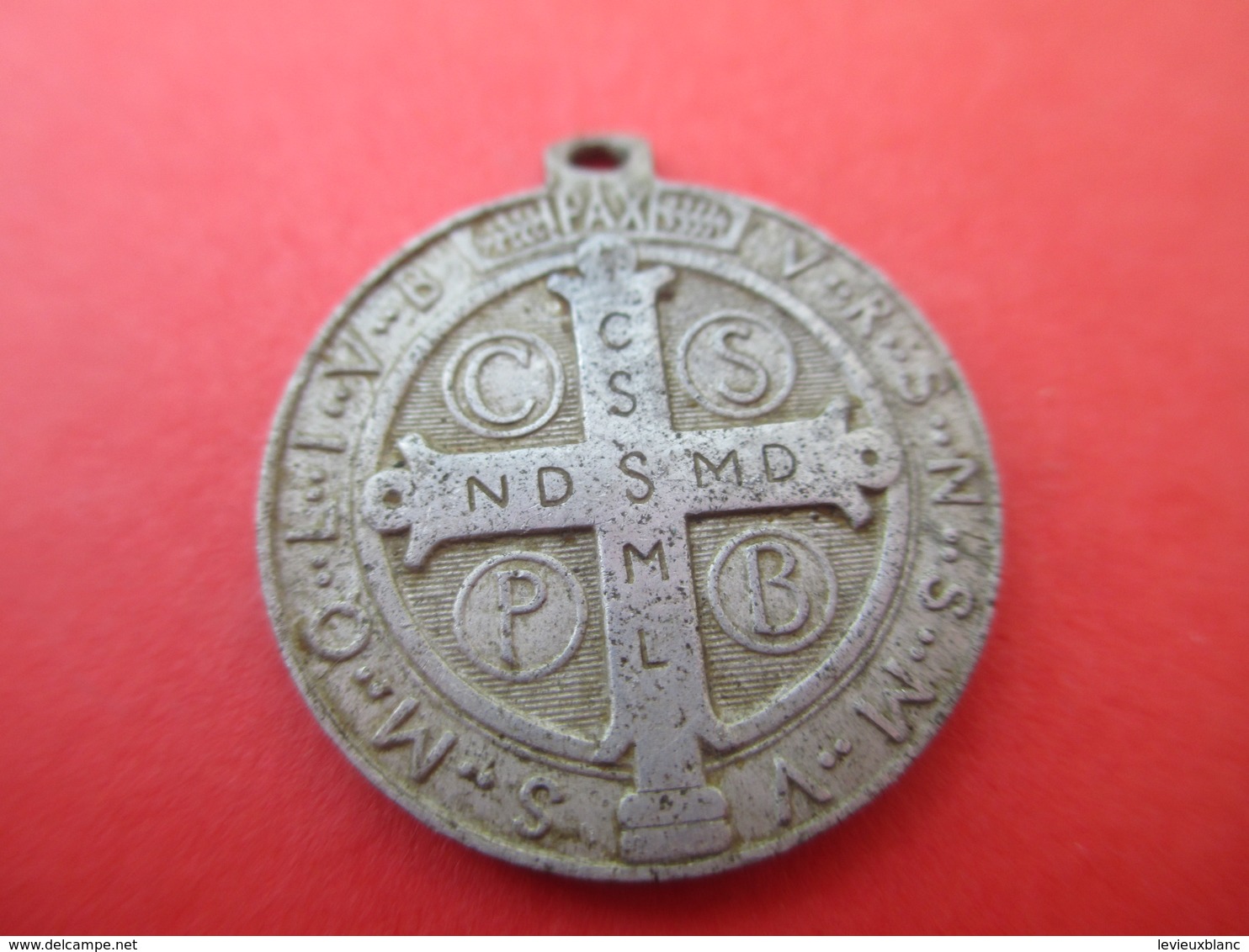 Petite Médaille Religieuse Ancienne/Saint Benoit/Aluminium/Fin XIXéme      CAN594 - Religion & Esotérisme