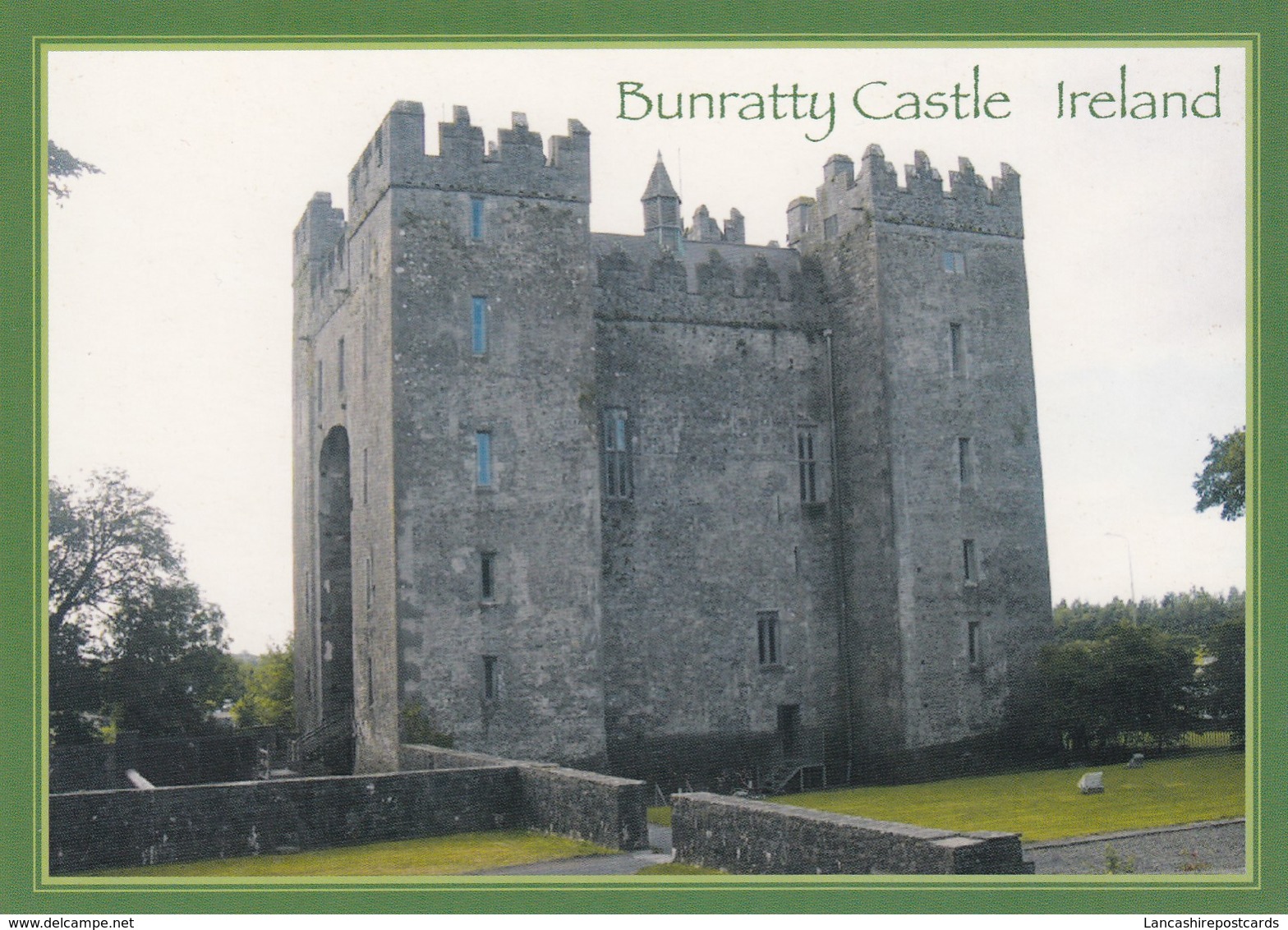 Postcard Bunratty Castle Ireland  My Ref  B24061 - Clare