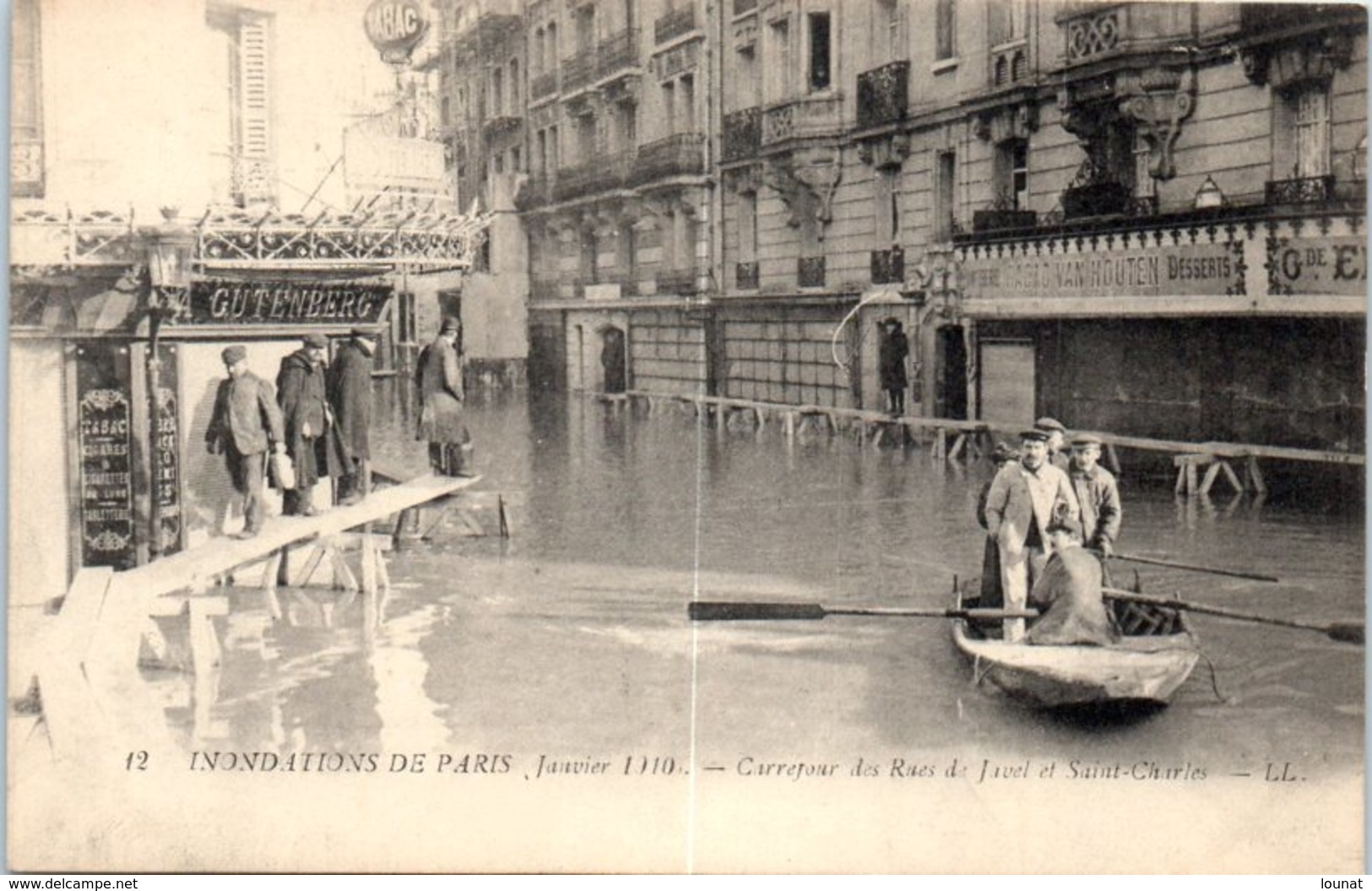 75 PARIS 15ème- Inondations - Carrefour Des Rues De Javel Et Saint Charles(la Ligne Dans Le Milieu Est Un Défaut Scan) * - Arrondissement: 15