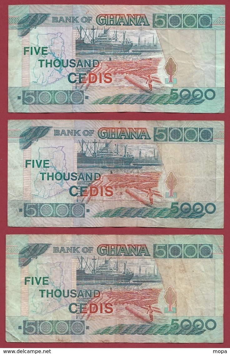 Ghana 10 Billets Dans L 'état - Ghana