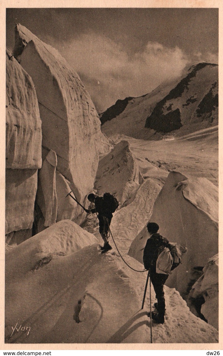 Alpinisme Dans Les Séracs - Massif Du Mont-Blanc - Glacier De Tré La Tête Et L'Aiguille - Carte Yvon N° 14 - Mountaineering, Alpinism