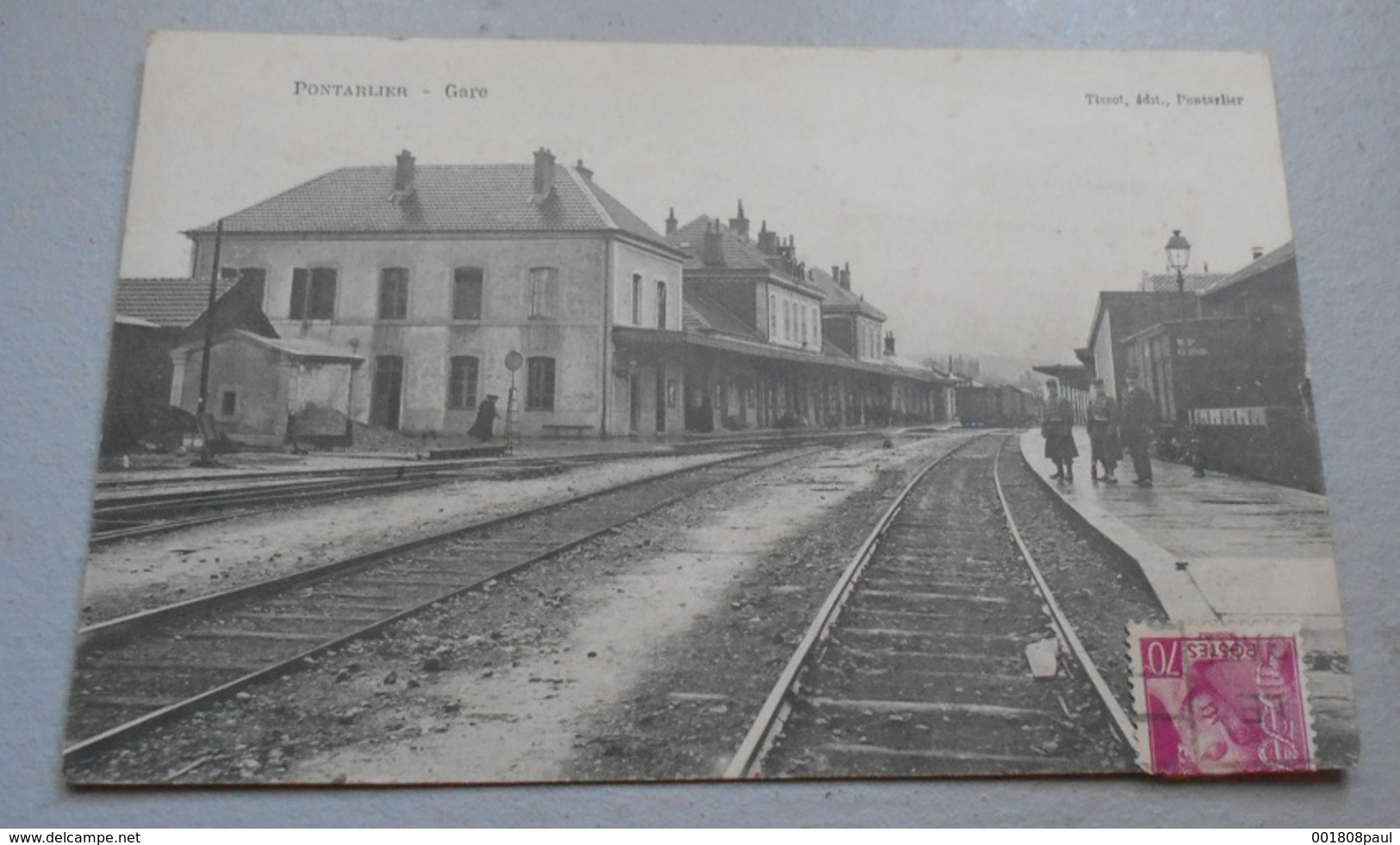 25 - Pontarlier - Gare ::: Militaires - Soldats - Train - Locomotive - Chemin De Fer - Wagons -------- 518 - Pontarlier