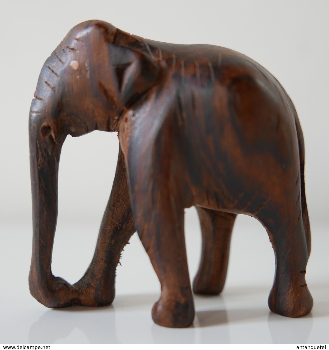 Petite Figurine éléphant En Bois Peint - Autres & Non Classés