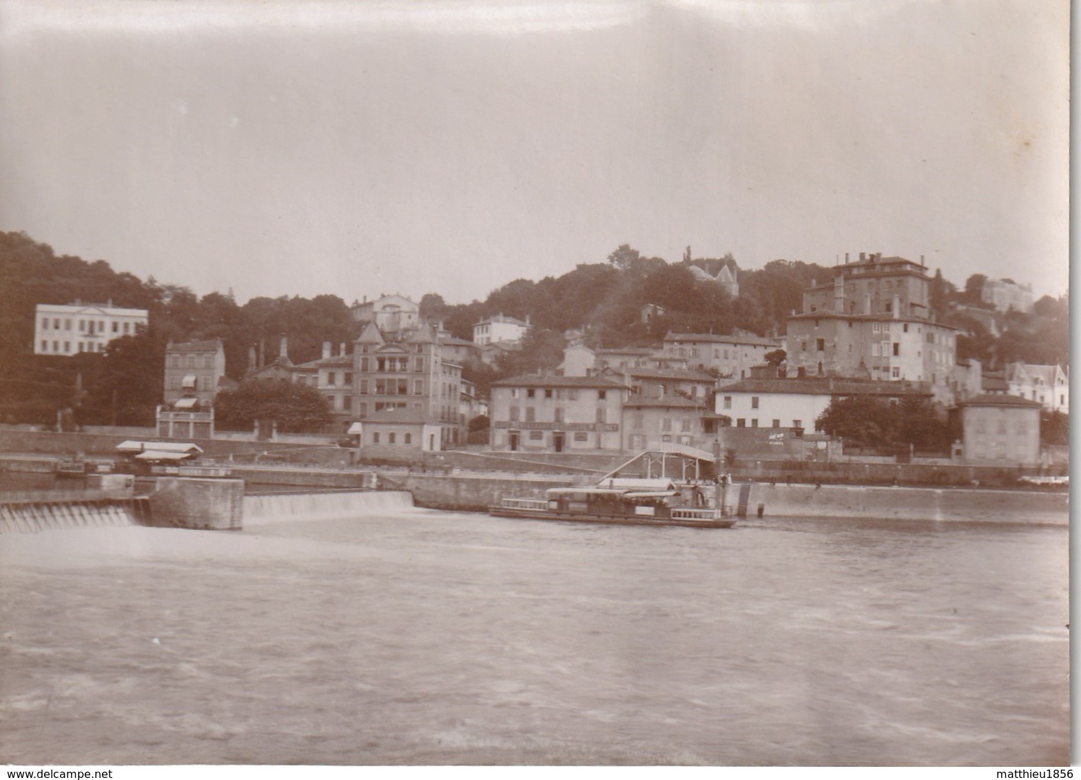 Photo Vers 1900 LYON - L'Ile Barbe, Le Barrage, Péniche (A219, Ww1, Wk 1) - Lyon 9