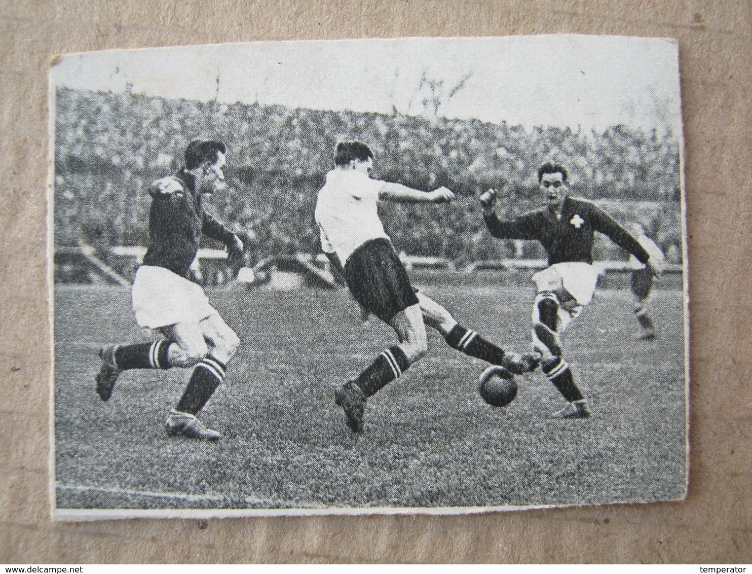 Football - Olympics / Picture, Clip From A Cigarette Box ( 25 Zigaretten Österr. - Tabak Regie ) - Autres & Non Classés