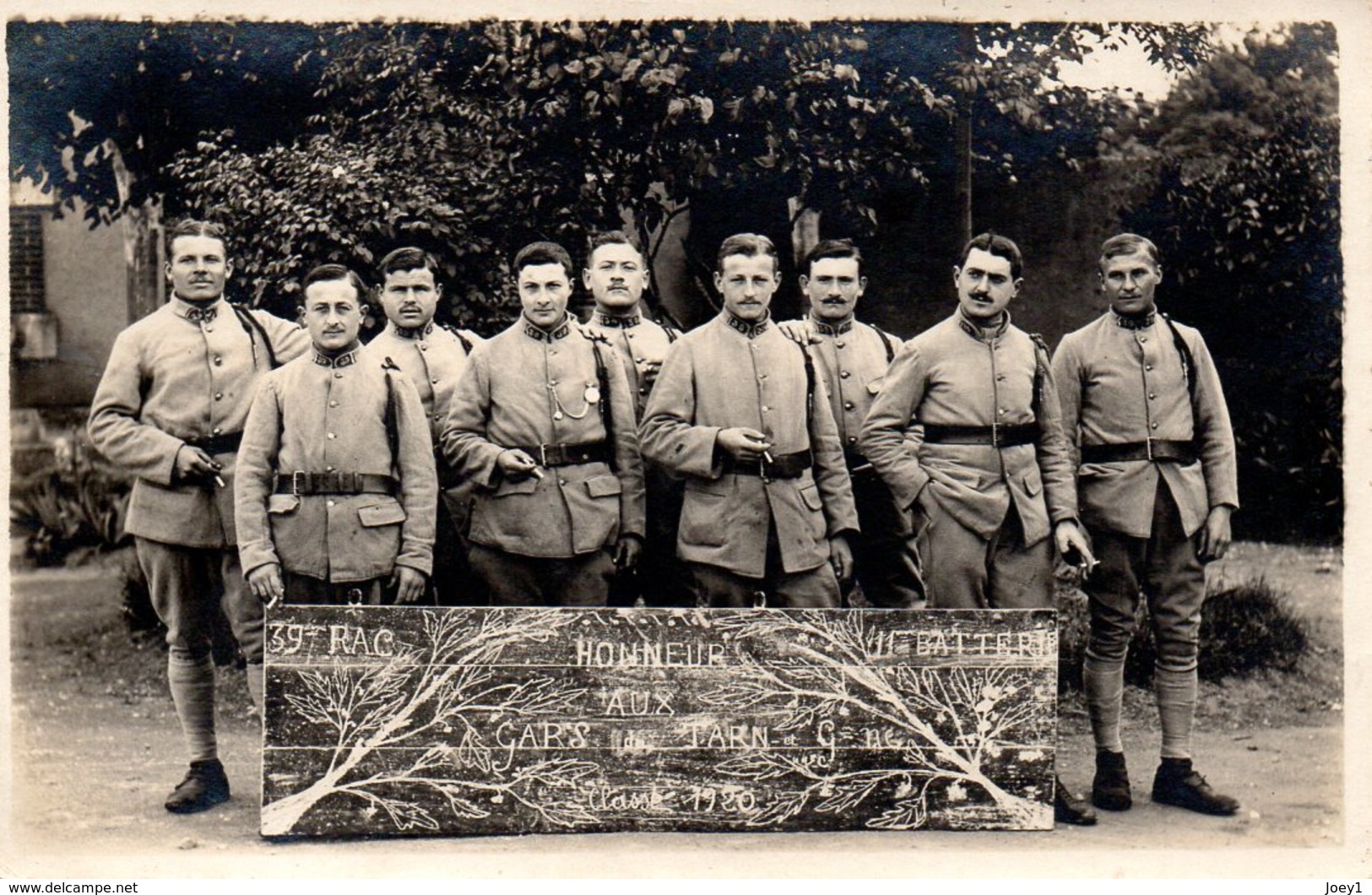 Cpa Carte Photo Soldats 39ème RAC,classe 1920. - Krieg, Militär