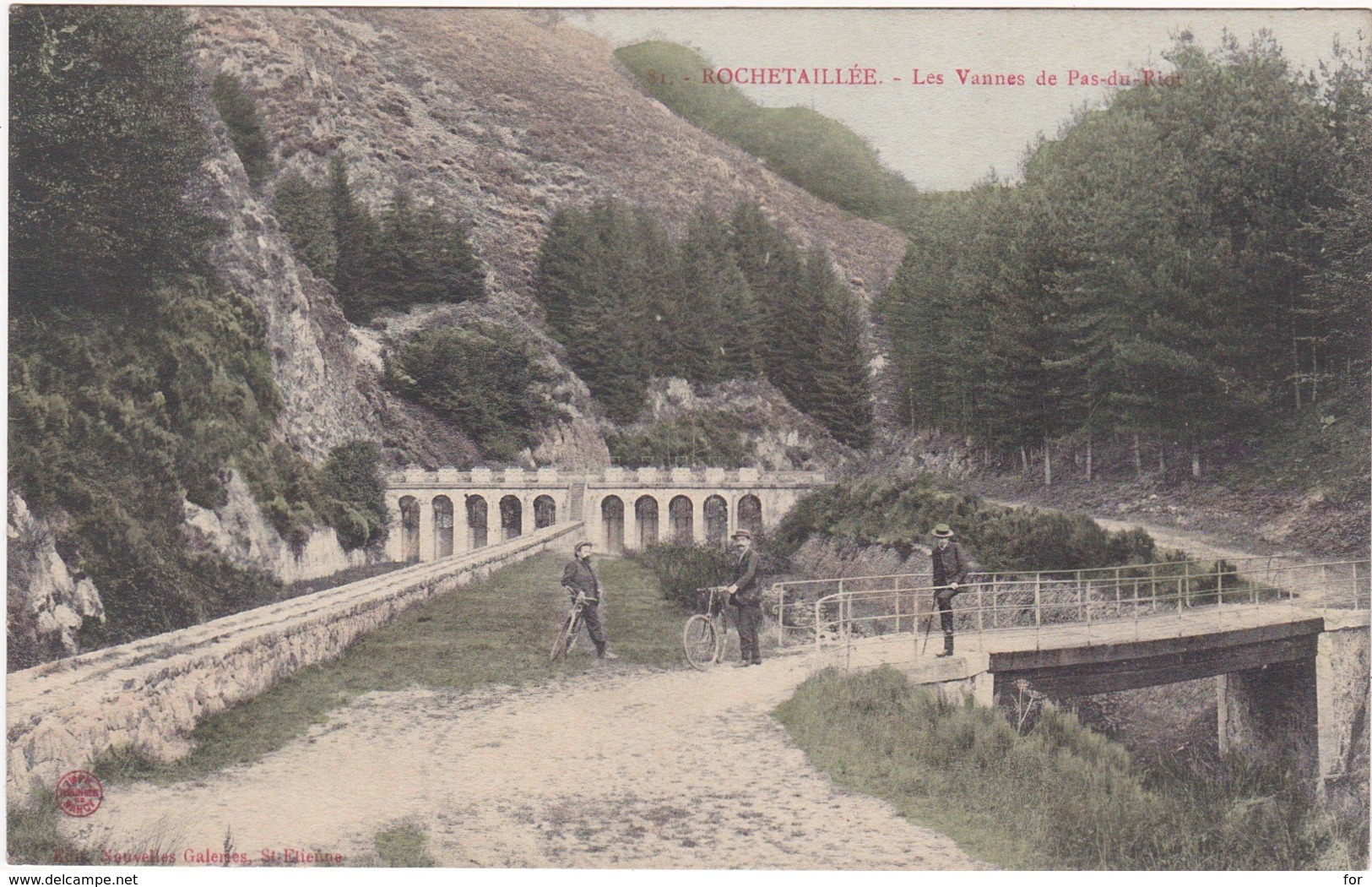 Loire : ROCHETAILLEE : Les Vannes De Pas Du Riot ( Colorisée ) - Animation - Avec Cyclistes - - Rochetaillee