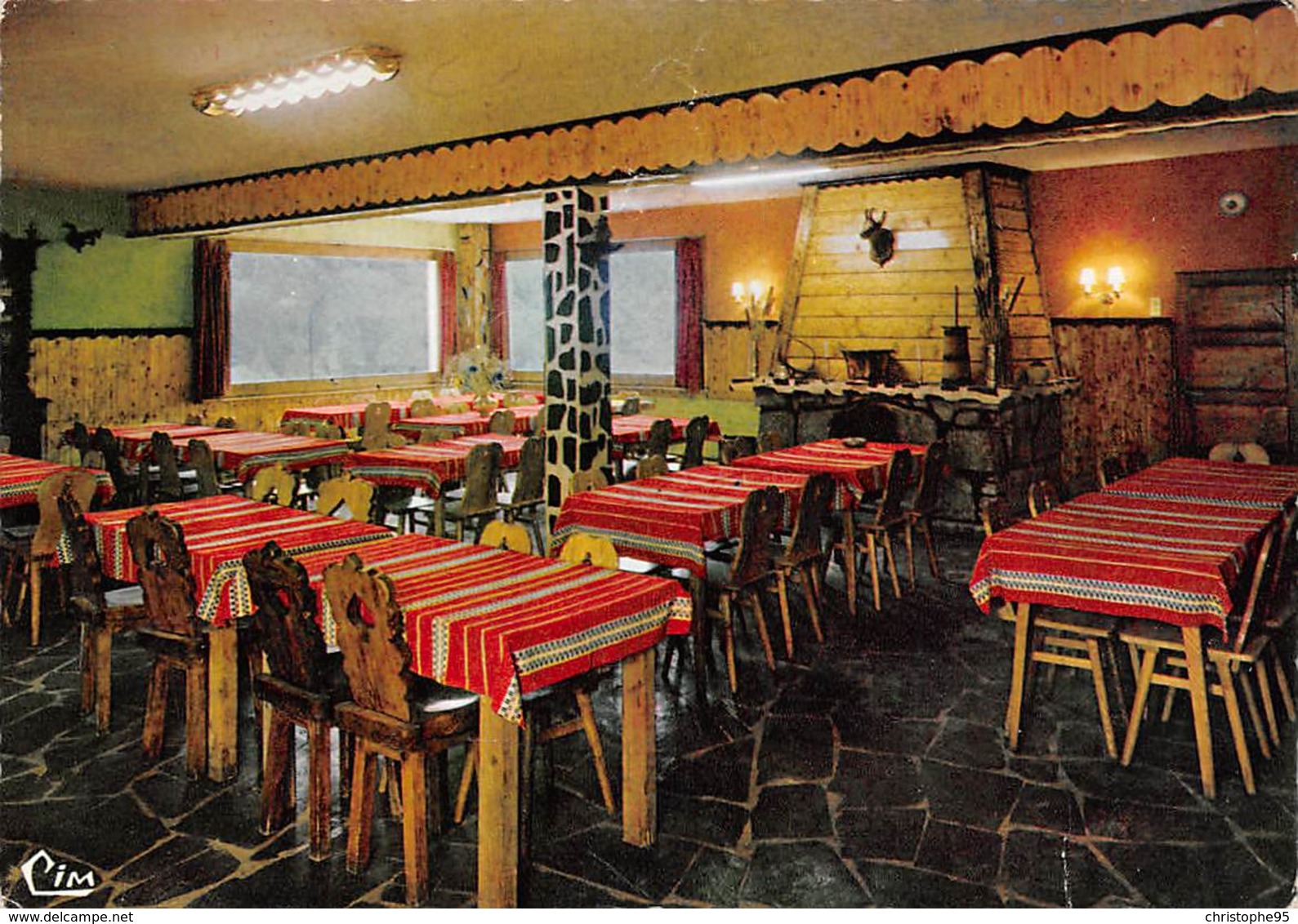 74 .n° 21457 . Saint Jean D Aulps . Chalet Hotel Le Cclos Florine  Interieur .cpsm.10.5 X 15cm .en L Etat . - Saint-Jean-d'Aulps