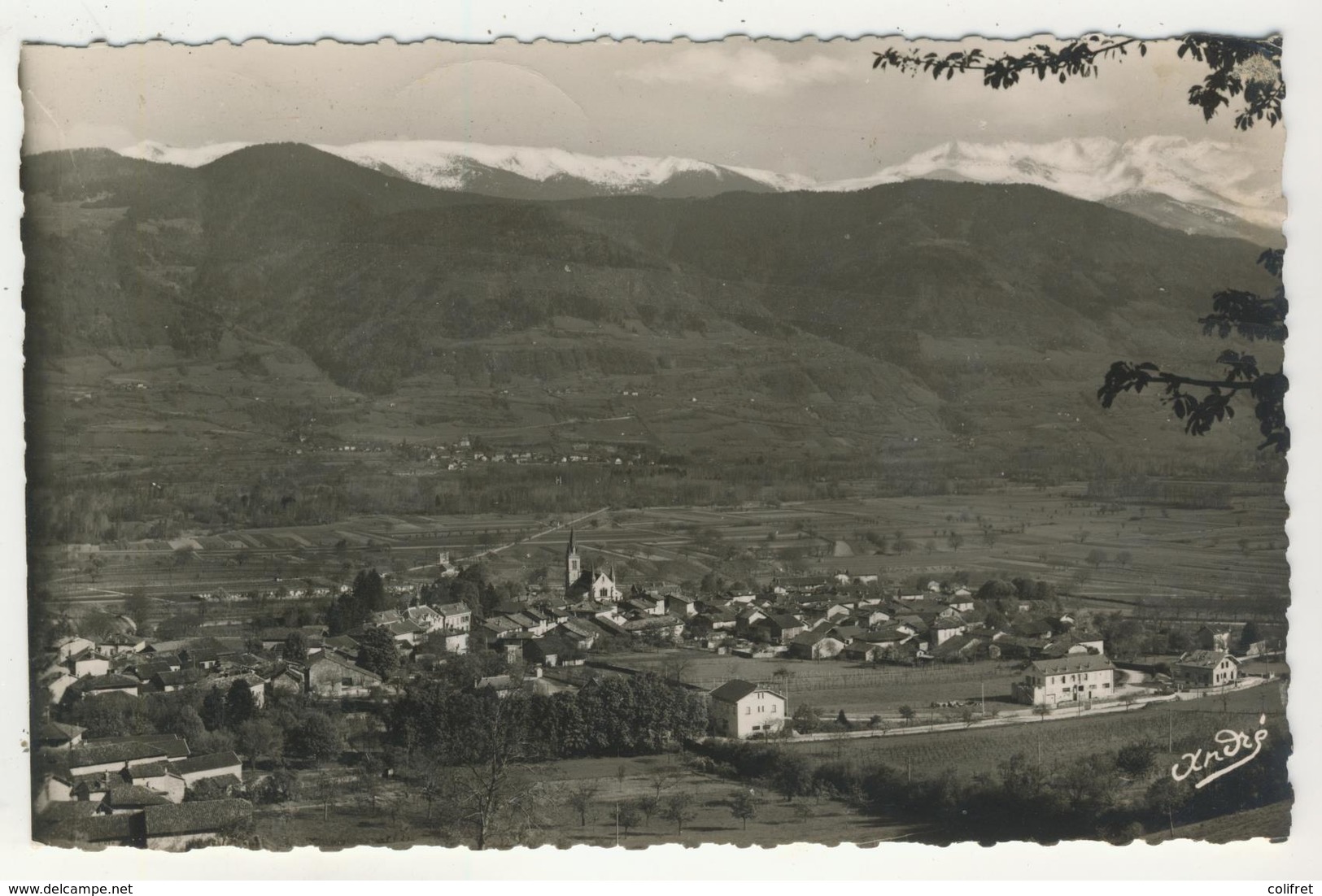 38 - Le Touvet -    Vue Générale  -  Massif De Beldonne - Autres & Non Classés