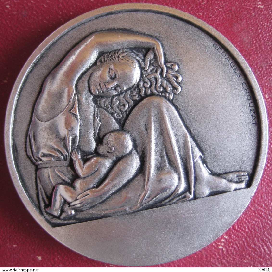 Médaille En Aluminium Produits Chimiques Electrométallurgiques Alais Camargue Froges Attribué à Mme GALLIOZ M. 1946 - Autres & Non Classés