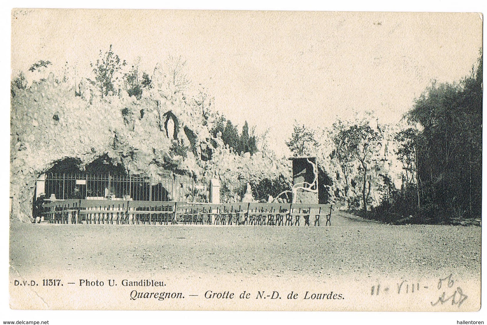 Quaregnon: Grotte De N.-D. De Lourdes.  (2 Scans) - Quaregnon