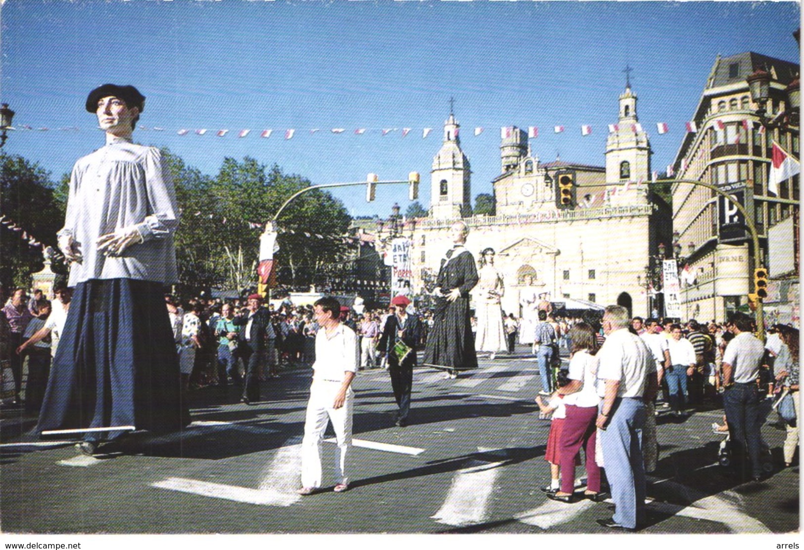 ES BILBAO - Los Gigantes - Géant - Animée - Belle - Carnaval