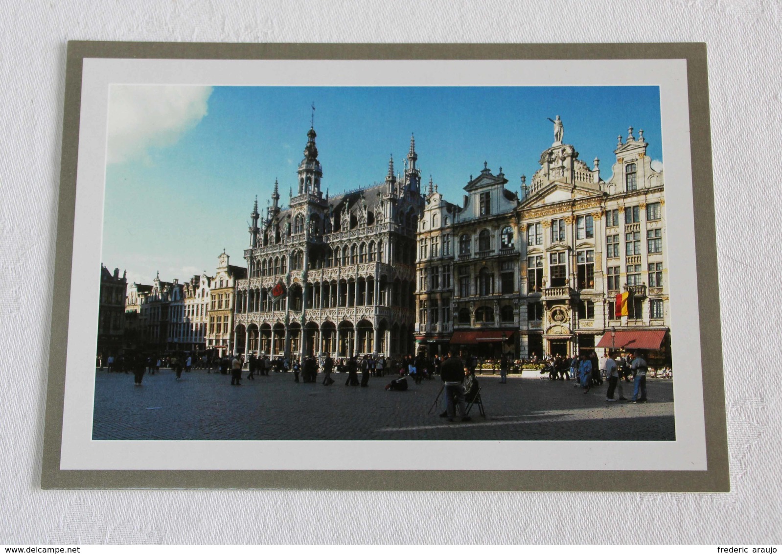 Lot De 3 Cartes Postales Bruxelles : Grand Place, Hôtel De Ville Et Maison Du Roi - Loten, Series, Verzamelingen