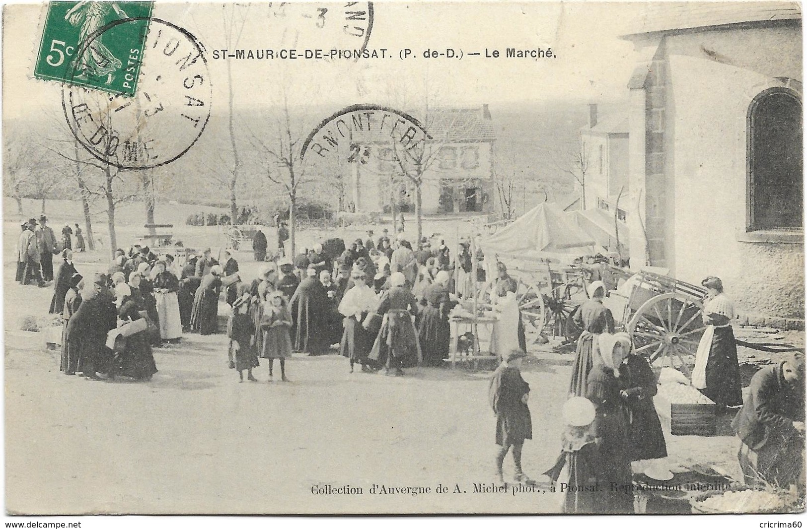 63 - St-MAURICE-de-PIONSAT 'P.-de-D.) - Le Marché. Animée. - Autres & Non Classés