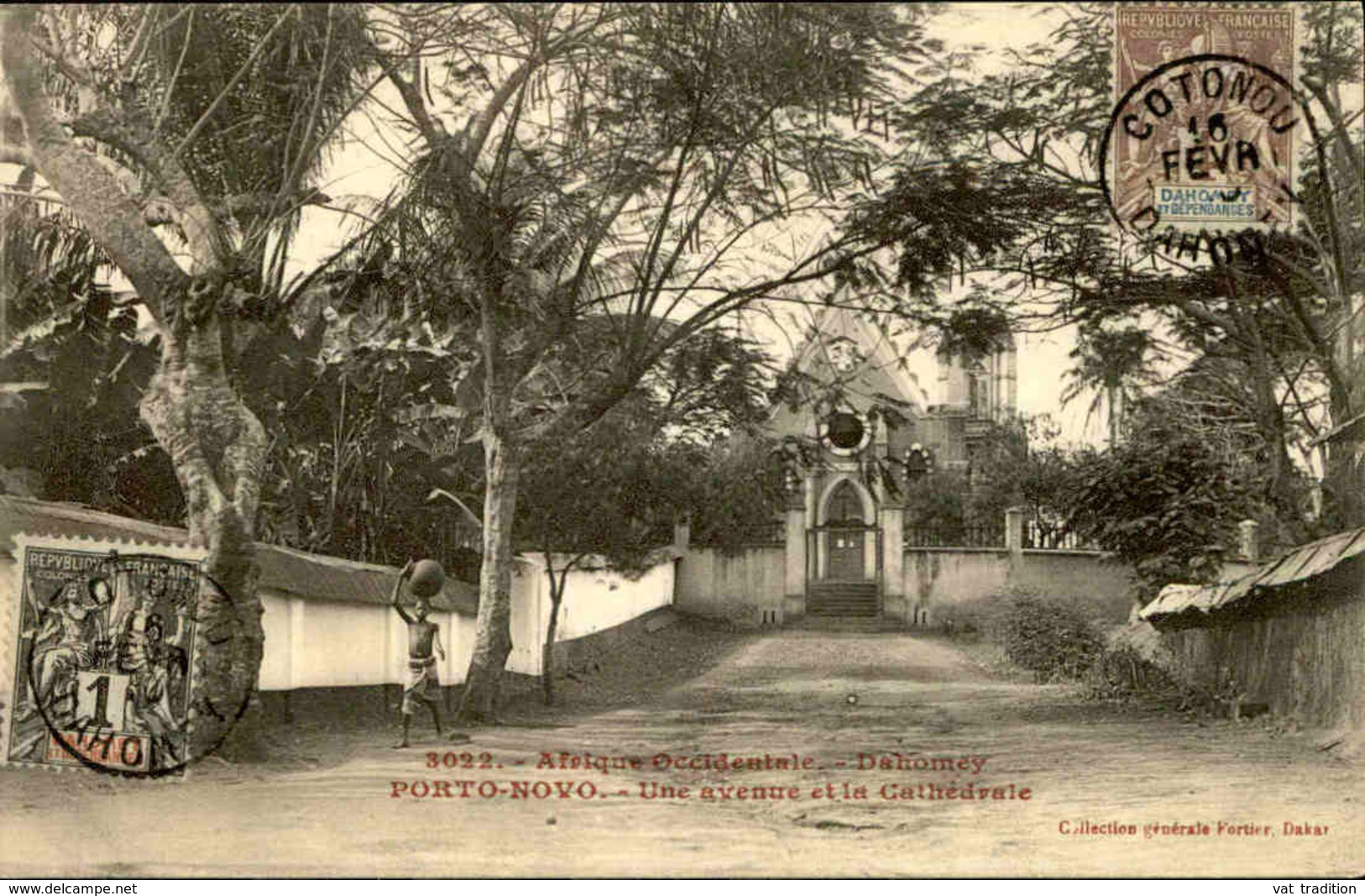 DAHOMEY - Carte Postale - Porto Novo - Une Avenue Et La Cathédrale - L 53247 - Dahomey