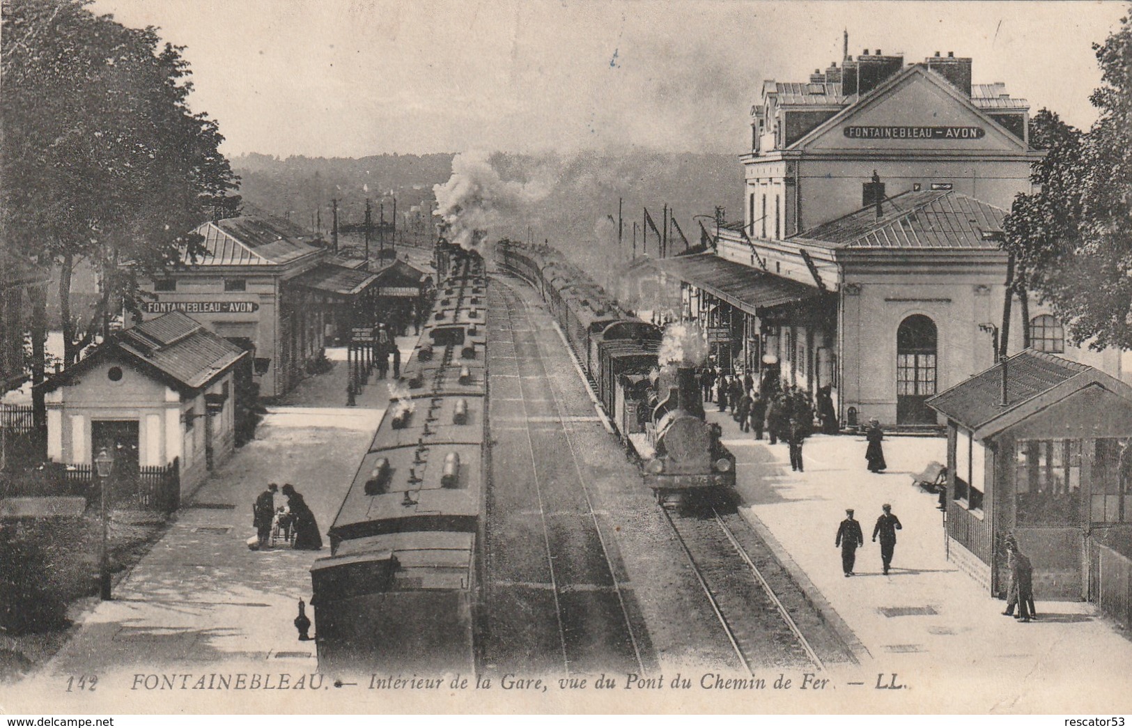 Rare Cpa Fontainebleau Intérieur De La Hgare Animée Avec Trains à Vapeur - Fontainebleau