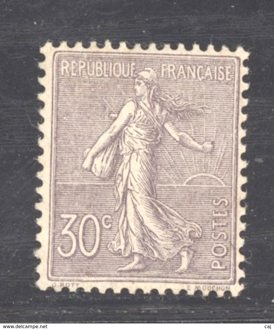 France  :  Yv  133    *   Lilas  ,  Très Bon Centrage - 1903-60 Säerin, Untergrund Schraffiert