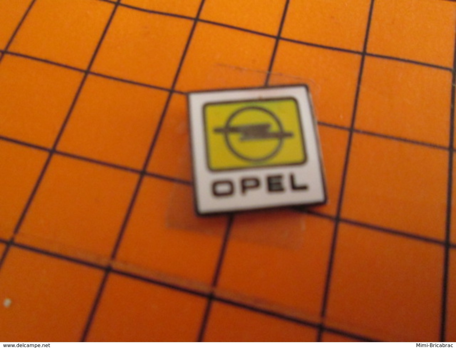 513d Pin's Pins / Belle Qualité Et Rare / THEME AUTOMOBILES : LOGO DE LA MARQUE OPEL Ahhh Le Blitz Gross Bonheur !! - Opel