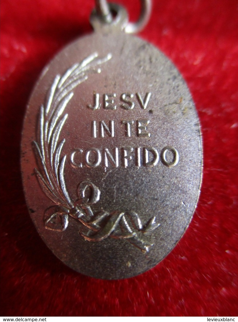 Médaille Religieuse Ancienne/Christ/Jesu In Te Confido/Jesus J'ai Confiance En Toi/Bronze Argenté/ DébutXXéme     CAN819 - Religion & Esotérisme