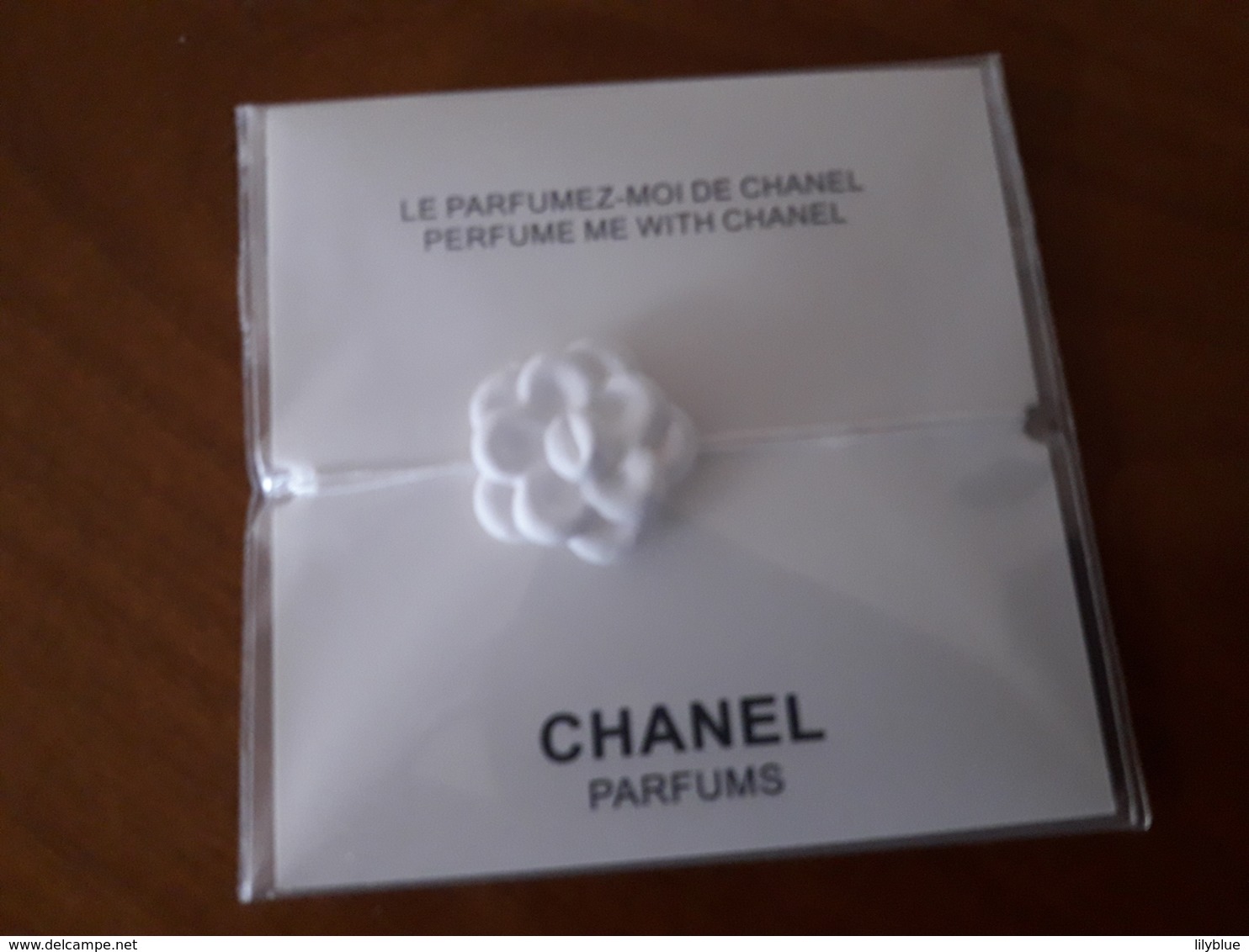 CHANEL Petit Bracelet  Sous Cello  (camélia ) - Modernes (à Partir De 1961)