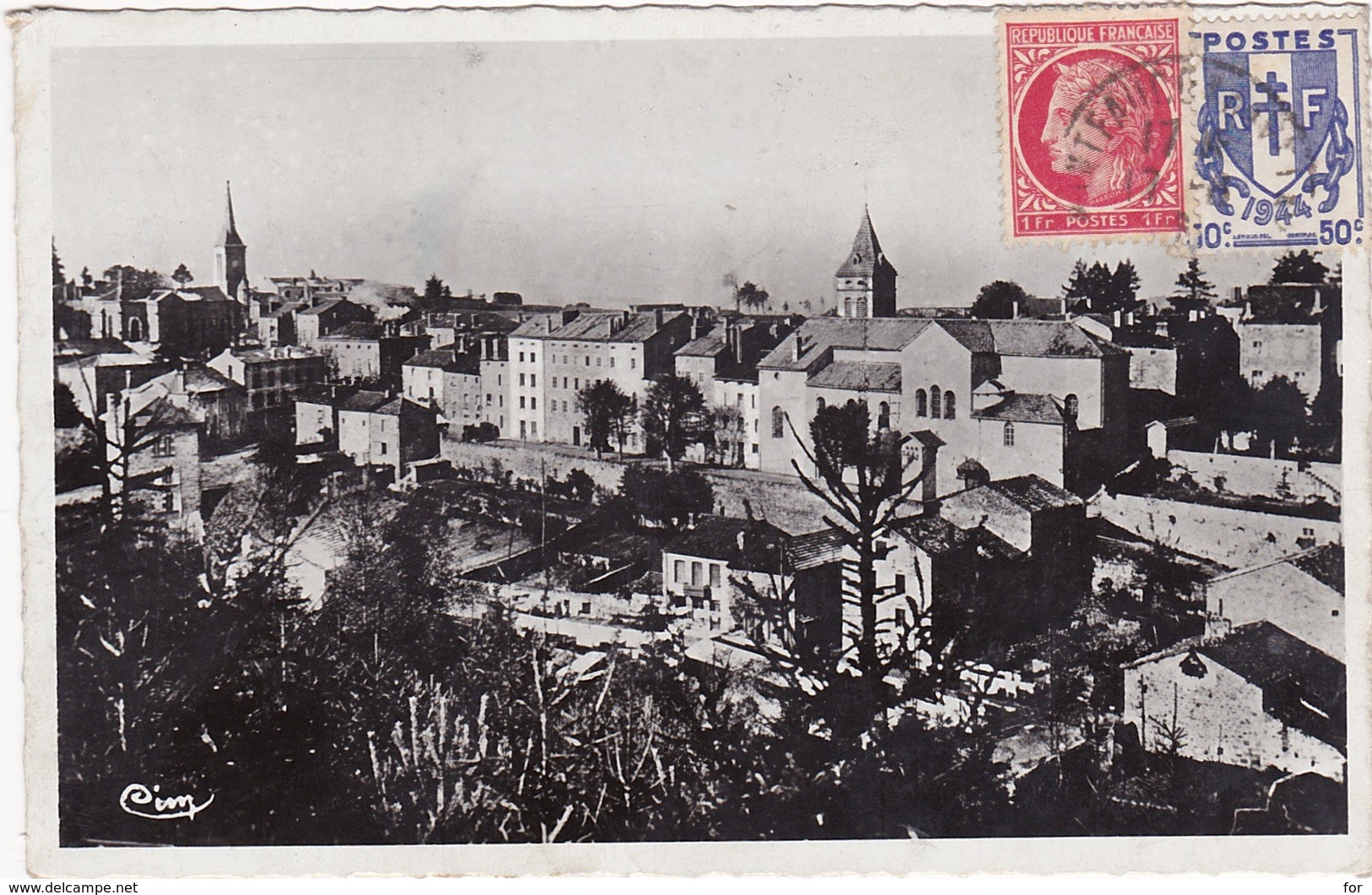 Haute Loire : MONTFAUCON-en-VELAY : Vue Générale - ( C.p.s.m. Photo. Véritable ) - Montfaucon En Velay