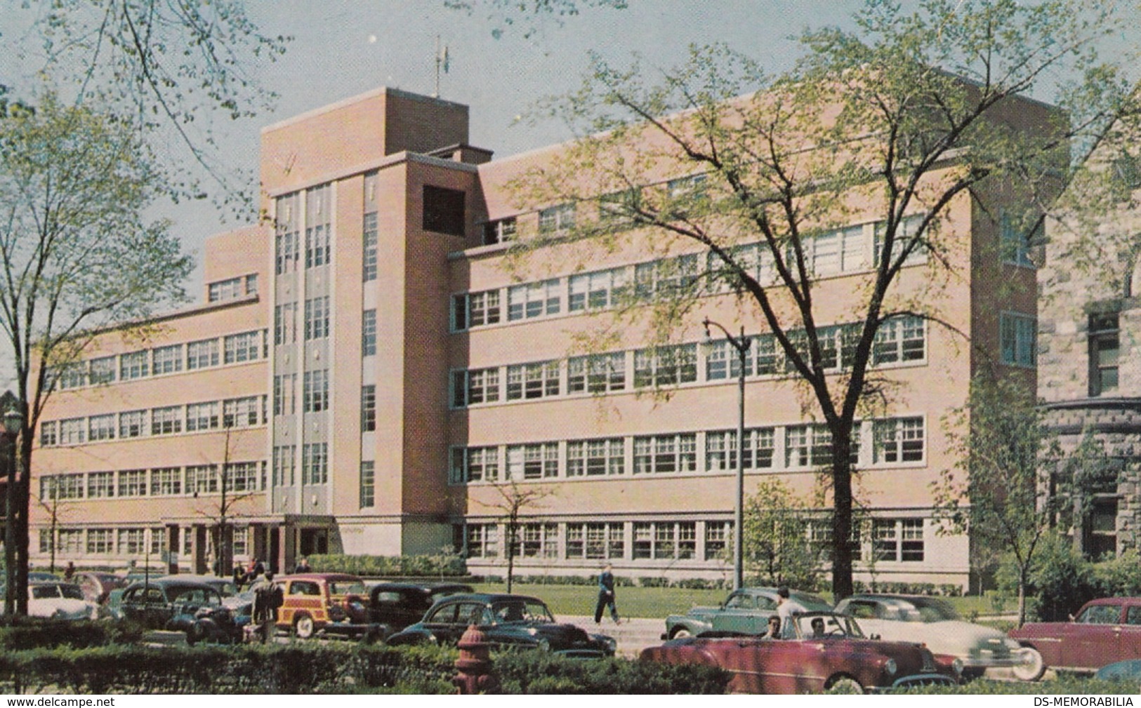 Ann Arbor Michigan - University Of Michigan Administration Building - Ann Arbor