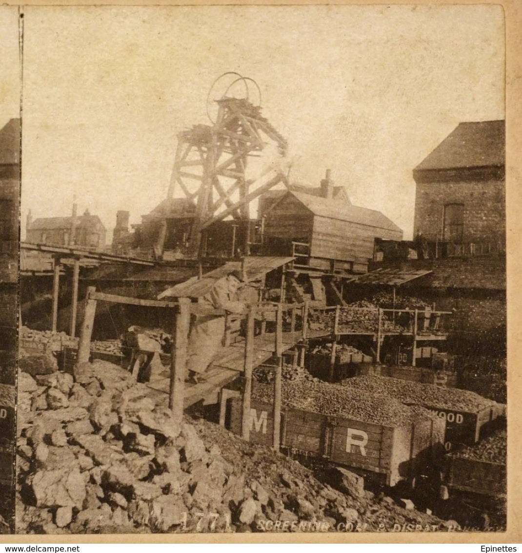 Photo Stéréo MINE CHARBON Angleterre, Coals At First Cost Caswell & Bowden, N1771 Screening. Colliery Puits Chevalement - Stereo-Photographie