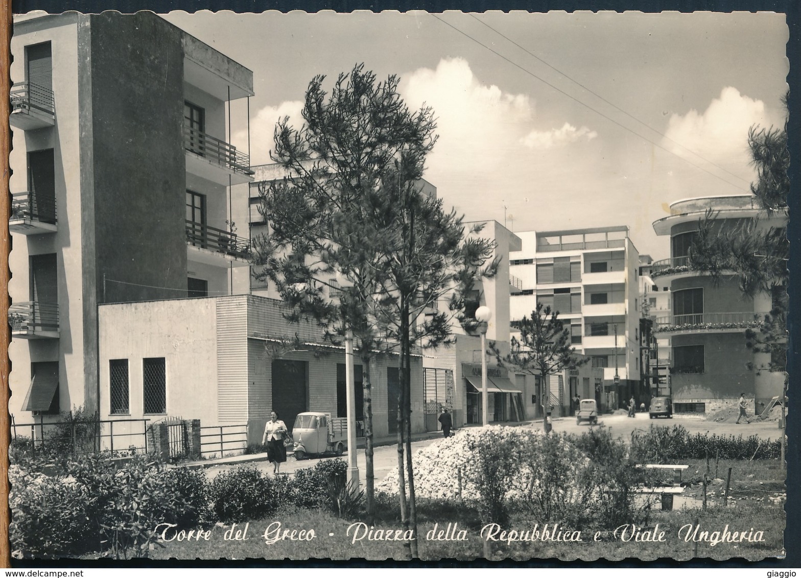 °°° 18266 - TORRE DEL GRECO - PIAZZA DELLA REPUBBLICA E VIALE UNGHERIA - 1959 °°° - Torre Del Greco