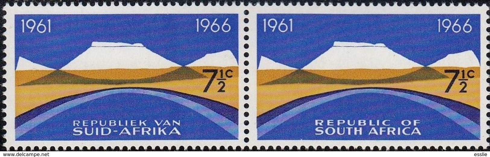 South Africa RSA - 1966 - Mountain Mountains Landscape - 5th Anniversary Of The Republic - Neufs