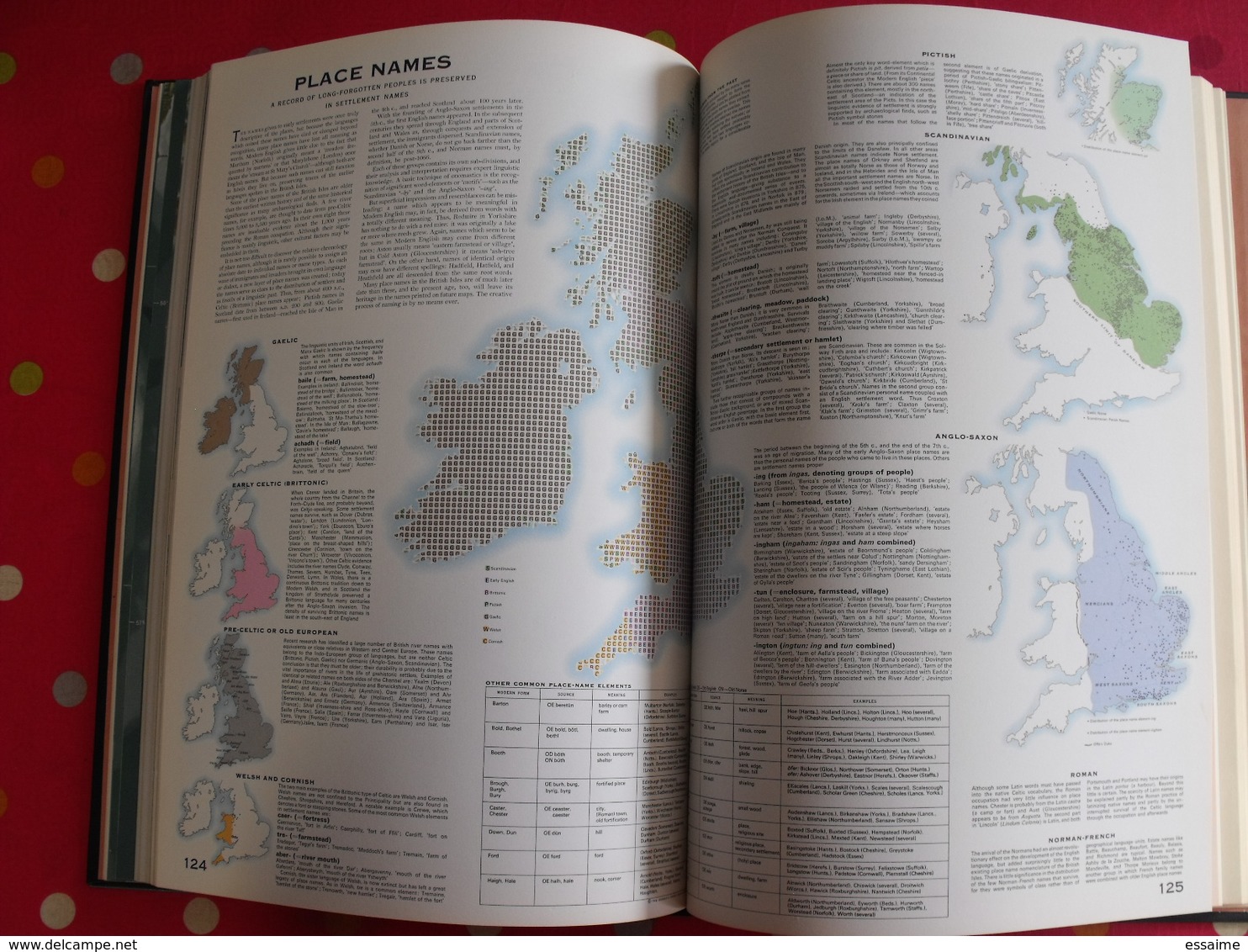 complete atlas of the britich isles. 1965. iles britanniques. très nombreuses cartes et index.