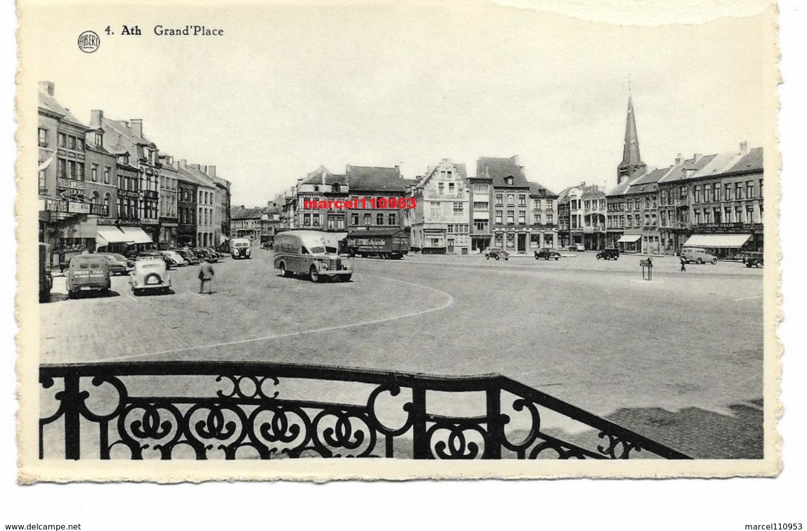 Ath - La Grand' Place Vue Du Balcon De L'hôtel De Ville ( Oldtimer ) Petit Défaut En Haut à Droite - Ath