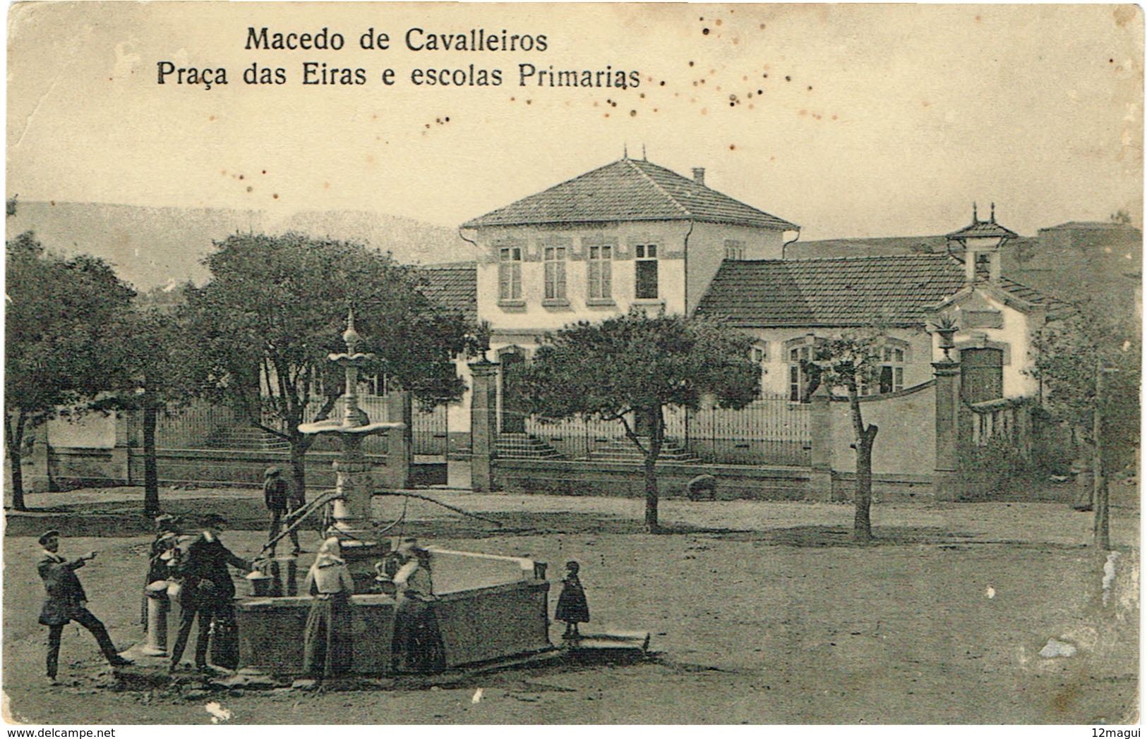 PORTUGAL-POSTCARDS- BRAGANÇA--MACEDO DE CAVALEIROS--PRAÇA DAS EIRAS E ESCOLAS PRIMÁRIAS - Bragança