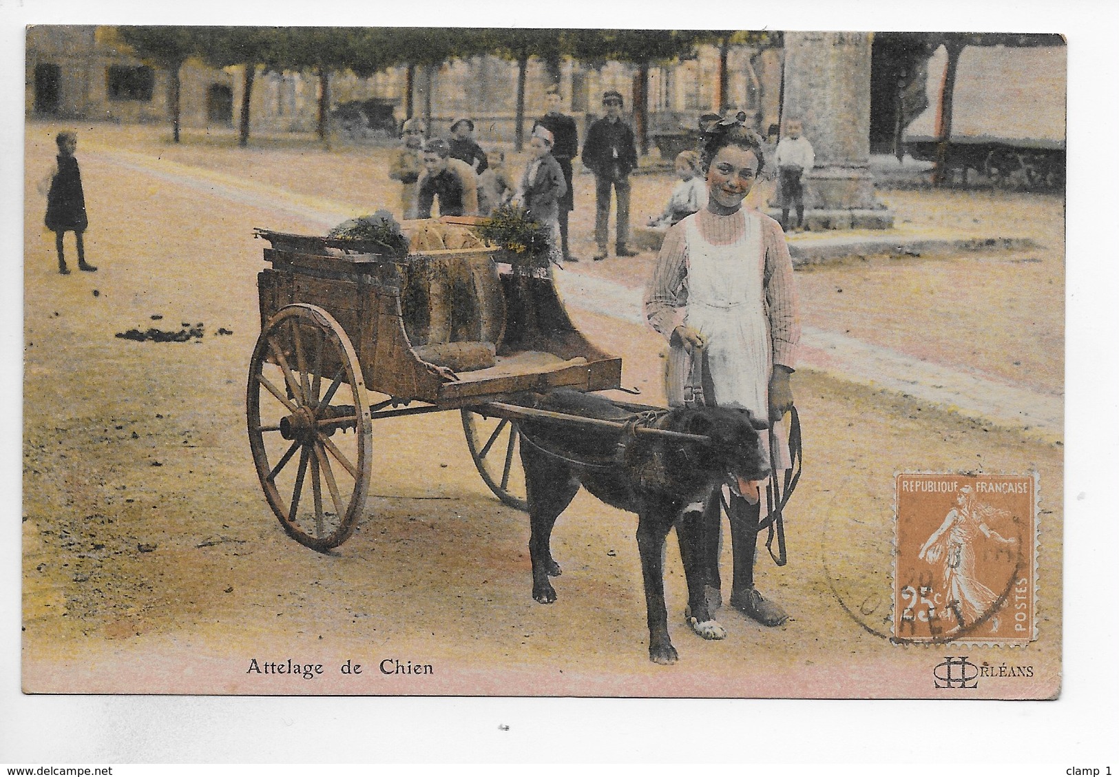 CPA 45 ORLEANS  ATTELAGE DE CHIEN  ** BELLE CARTE COLORISEE ** - Orleans