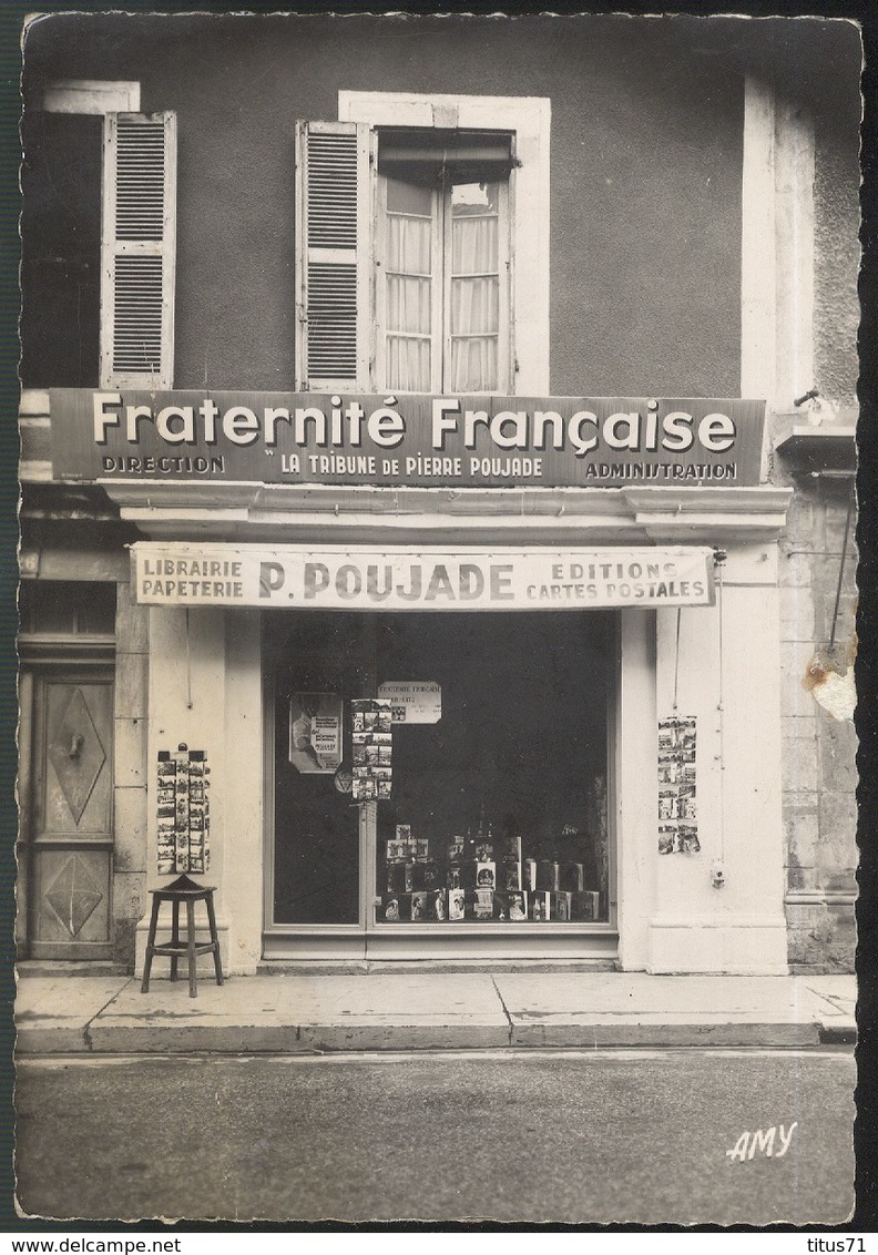 CPA Saint Céré - Le Magasin De Pierre Poujade - Circulée - Saint-Céré