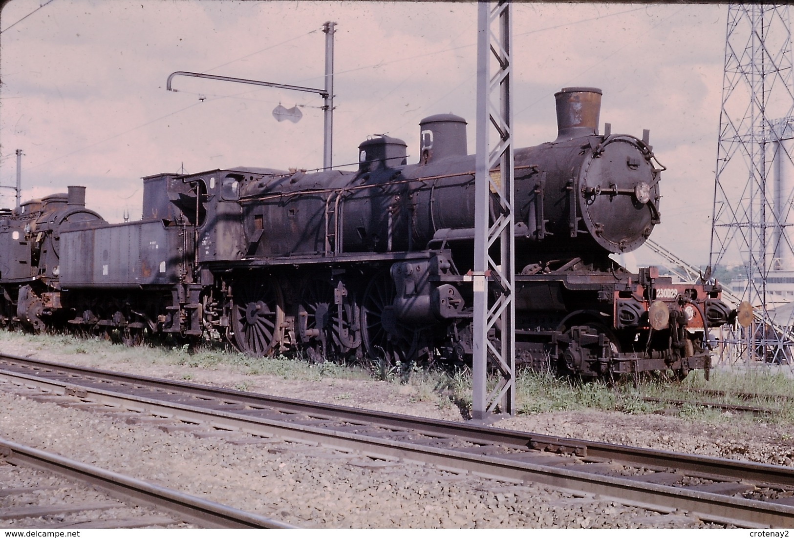 Photo Diapo Diapositive Slide Train Locomotive à Vapeur SNCF 230 En 1970 VOIR ZOOM - Diapositives