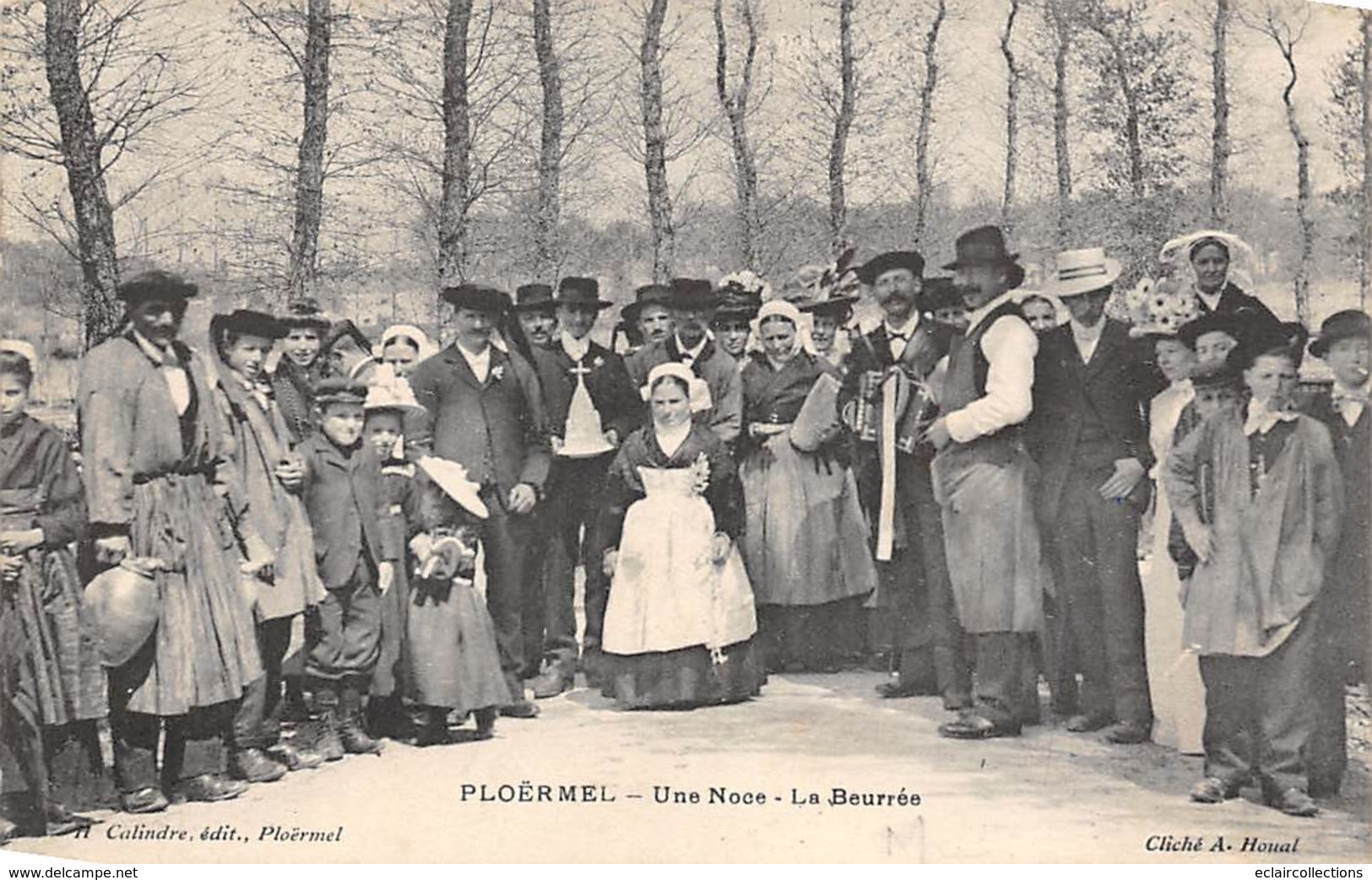 Plöermel         56       Noce  Bretonne. La Beurrée .  Accordéon   (Voir Scan) - Ploërmel