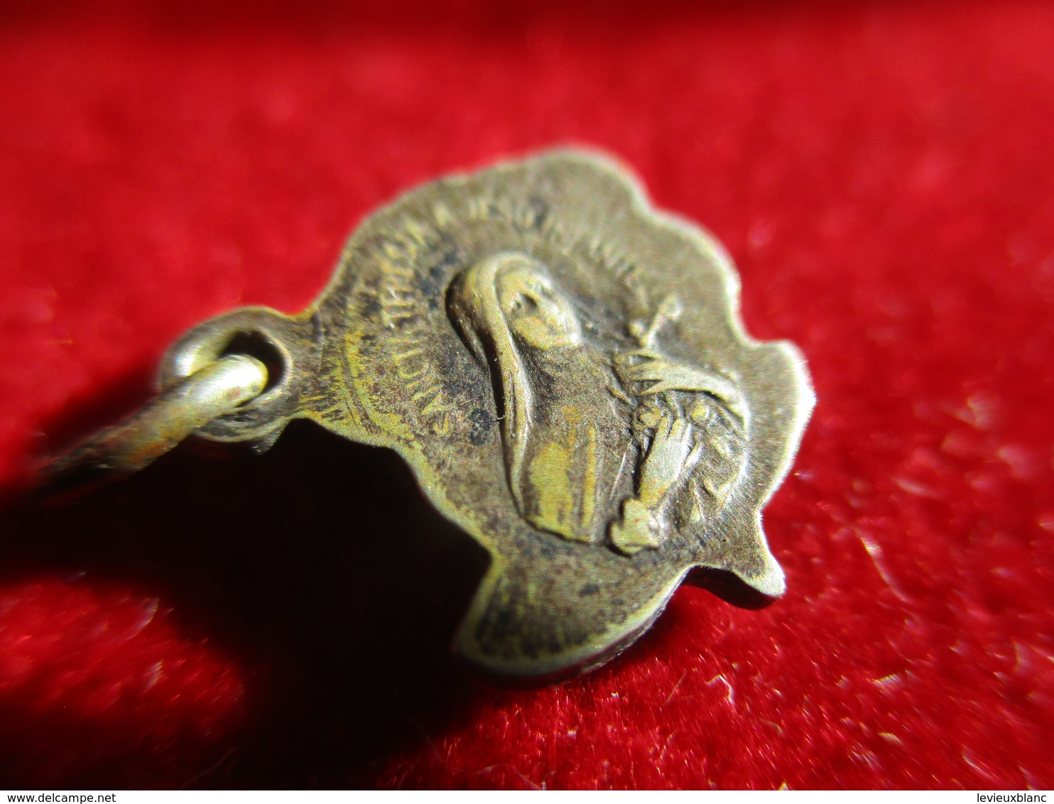 Mini- Médaille Religieuse Ancienne/Sainte Thérèse De L'Enfant Jésus/Etain/Début - XXéme CAN828 - Religion & Esotericism