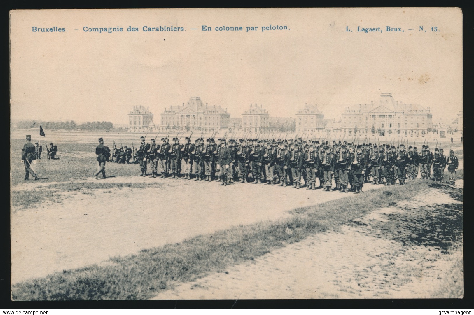 BRUXELLES  COMPAGNIE DES CARABINIERS  EN COLONNE PAR PELOTON - Bruxelles-ville