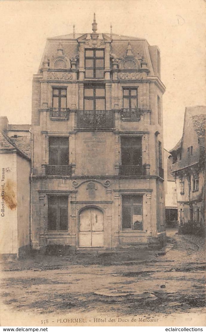 Plöermel         56         Hôtel Des Ducs De Mercoeurs         (Voir Scan) - Ploërmel
