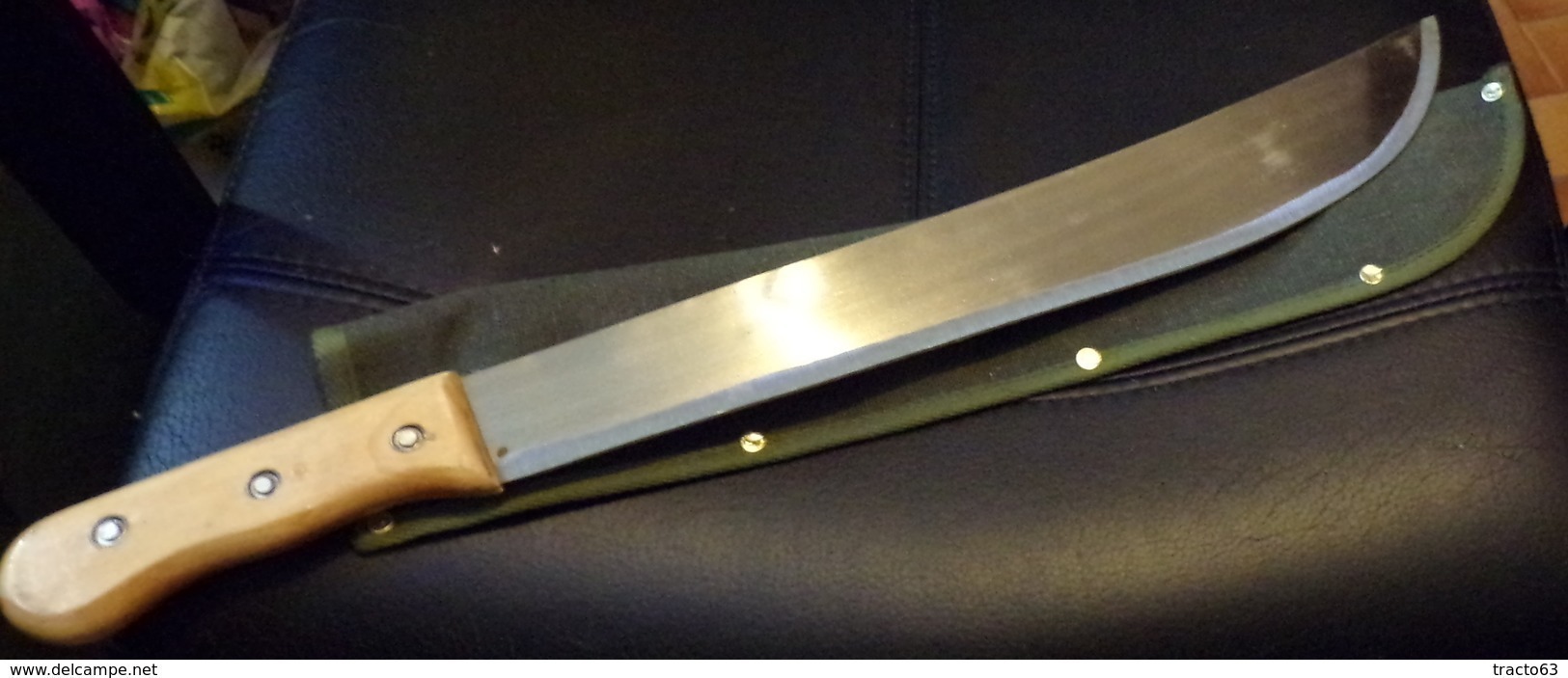 MACHETTE , COUPE COUPE DE LA MARQUE BOMALAND ,POIDS 400 GRAMMES LONGUEUR TOTALE 60 CM LAME 40 CM , AVEC SON ETUI EN TISS - Armes Blanches